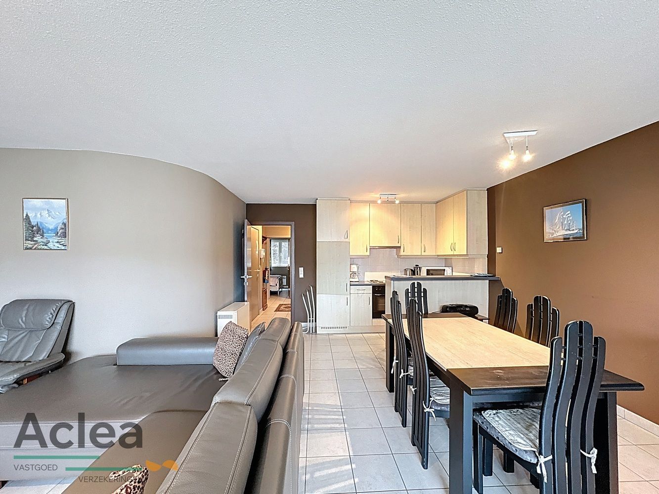 bijzonder ruim appartement met terras foto 5