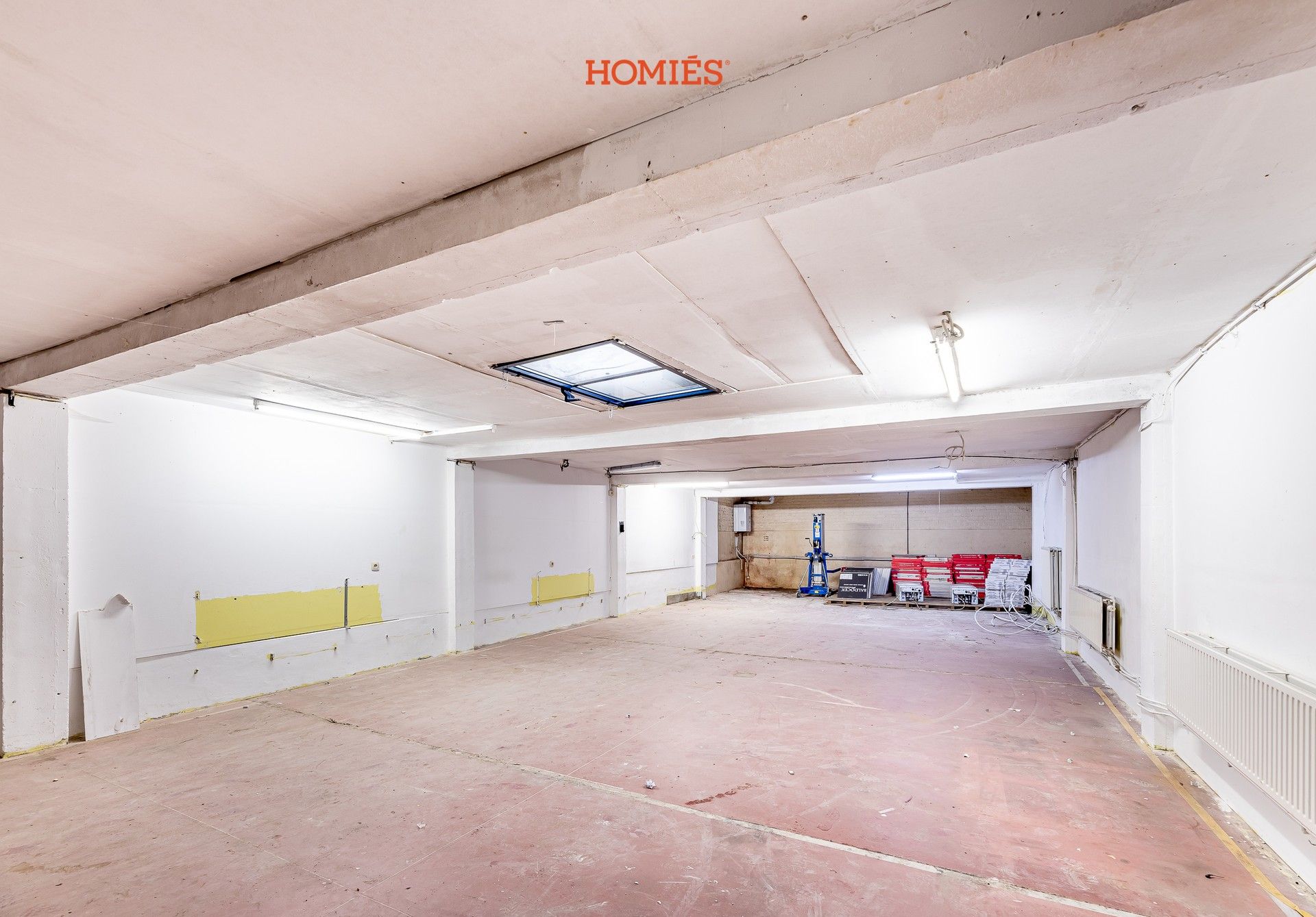 Ruime opslagplaats op ideale locatie foto 2