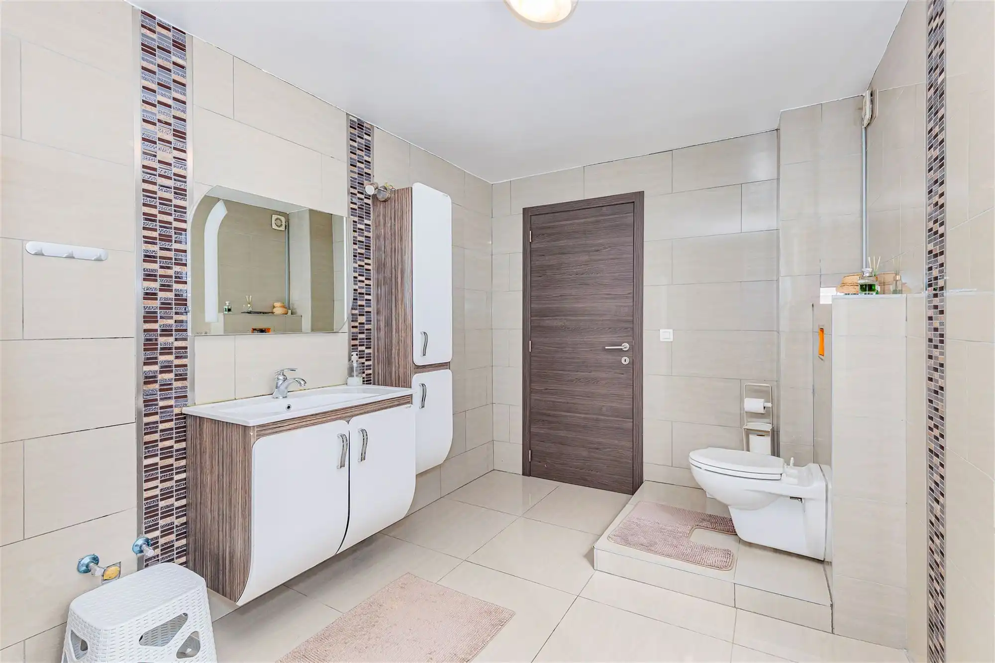 Gerenoveerde kangoeroe-woning met 5 slpk en 3 badkamers te koop in Antwerpen foto 16