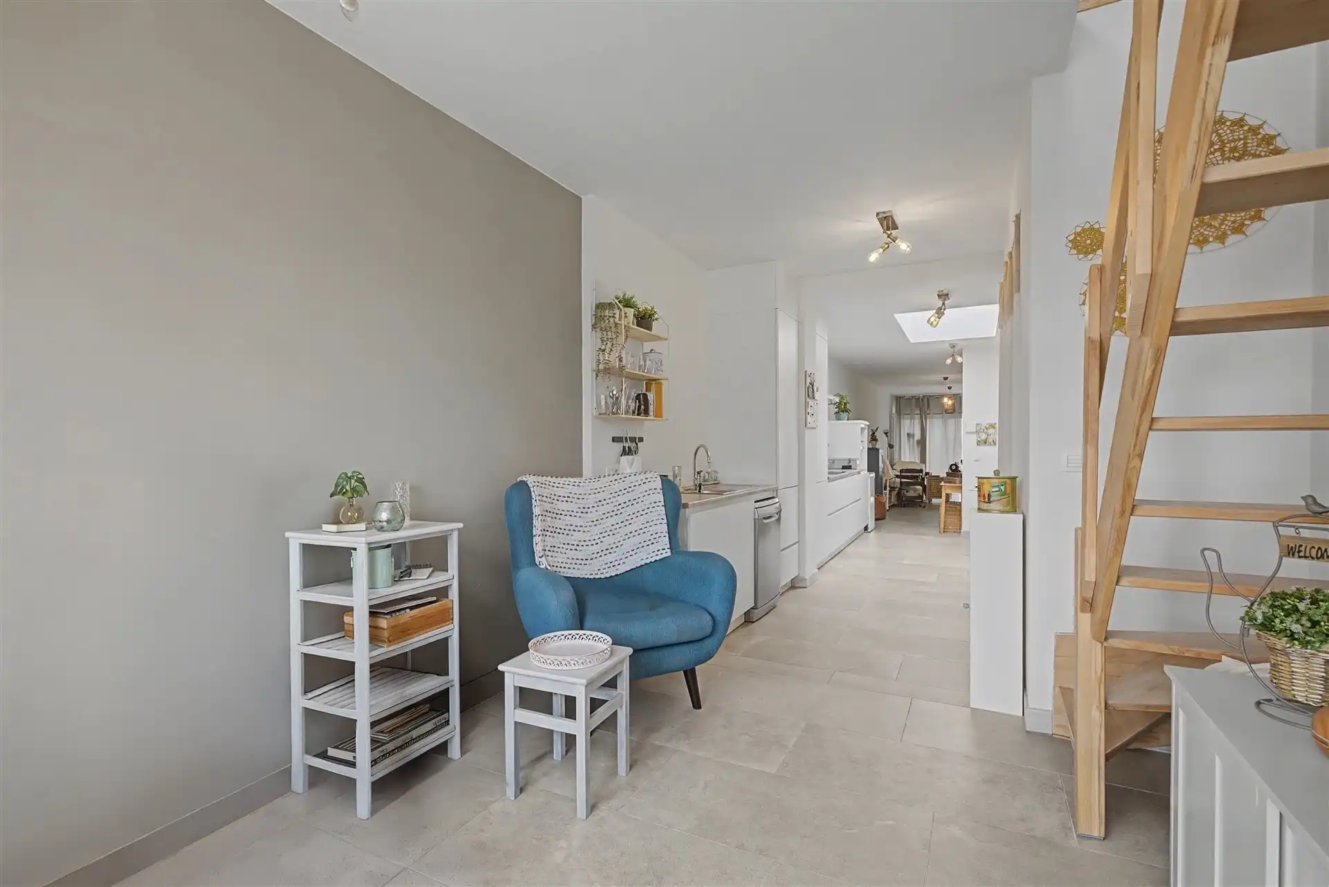 Charmante starterswoning met prachtig uitzicht foto 2