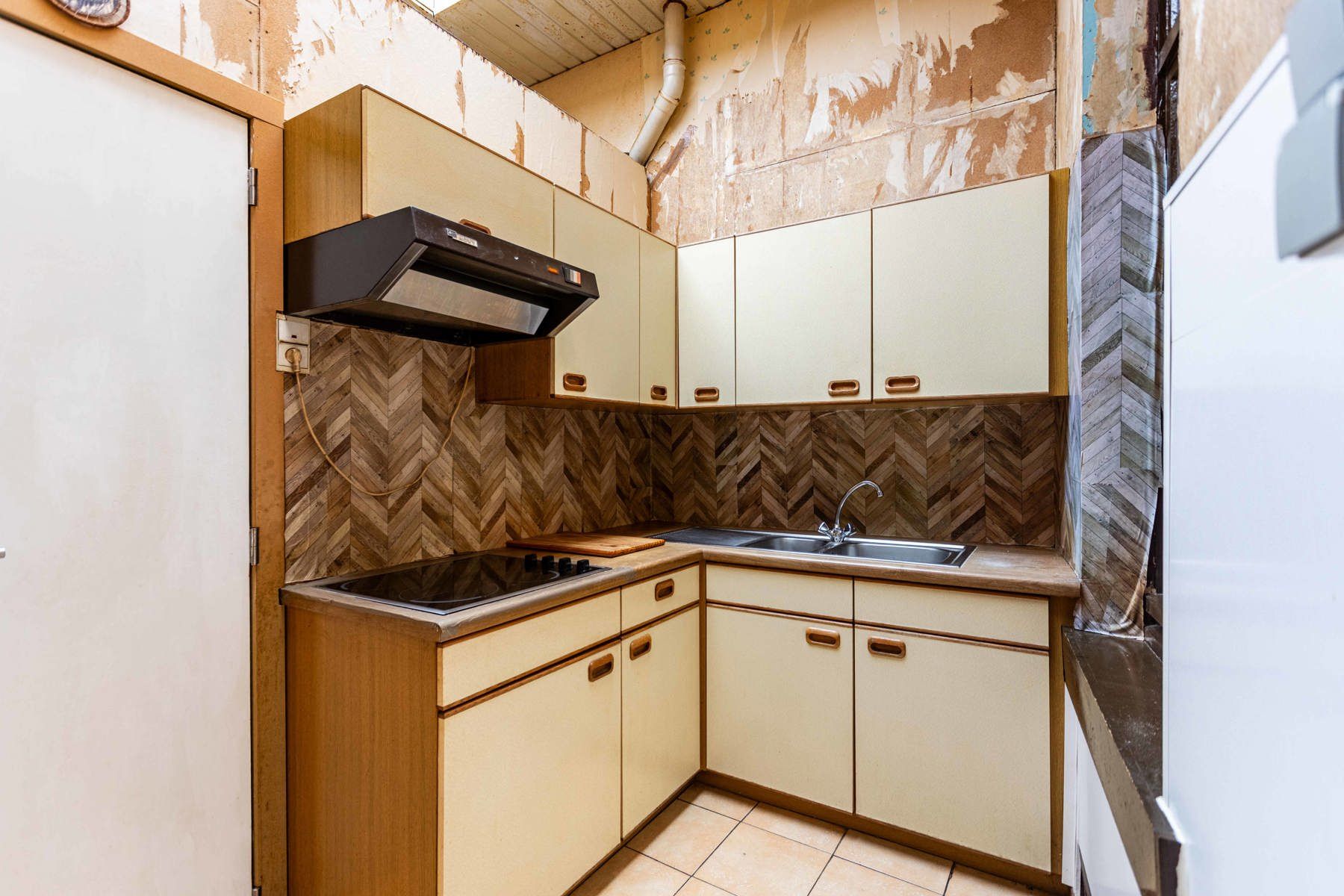 Te renoveren woning in centrum Geraardsbergen foto 8