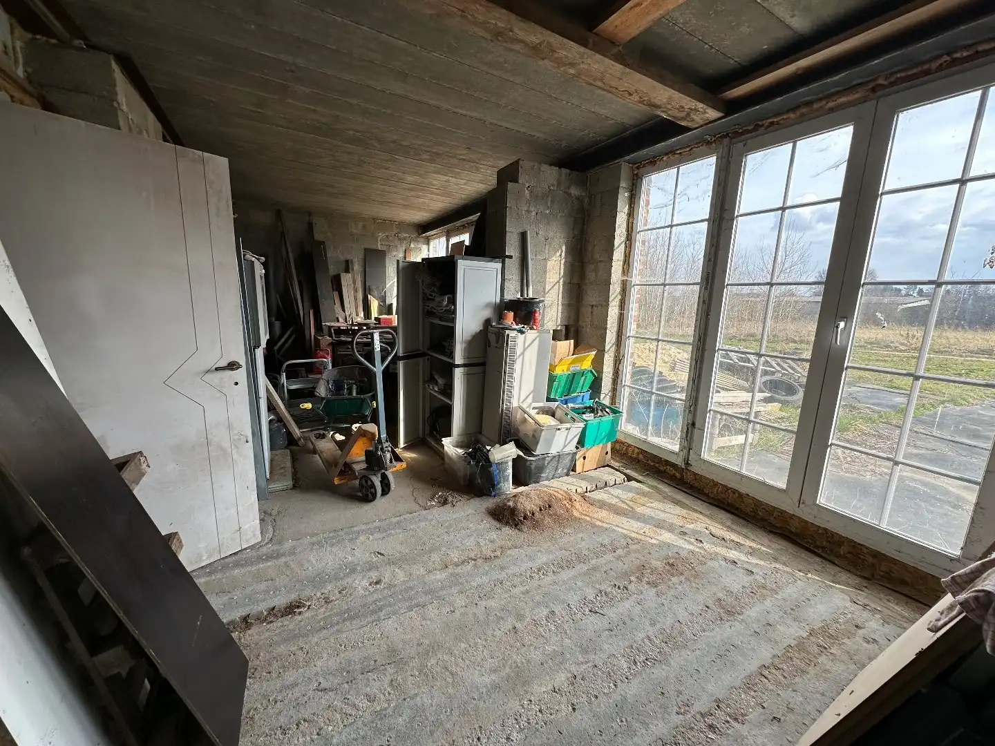 Unieke woning met enorm potentieel op perceel van 96 Are foto 17