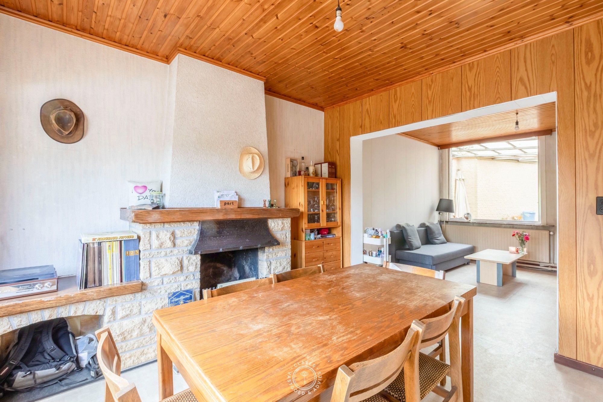 Ruime gezinswoning met fijne tuin en mogelijkheid tot vijf slaapkamers foto 3