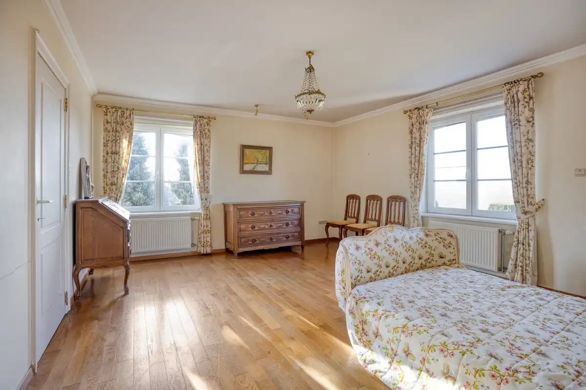 Riante villa met vier slaapkamers en prachtig uitzicht op strategische ligging foto 10