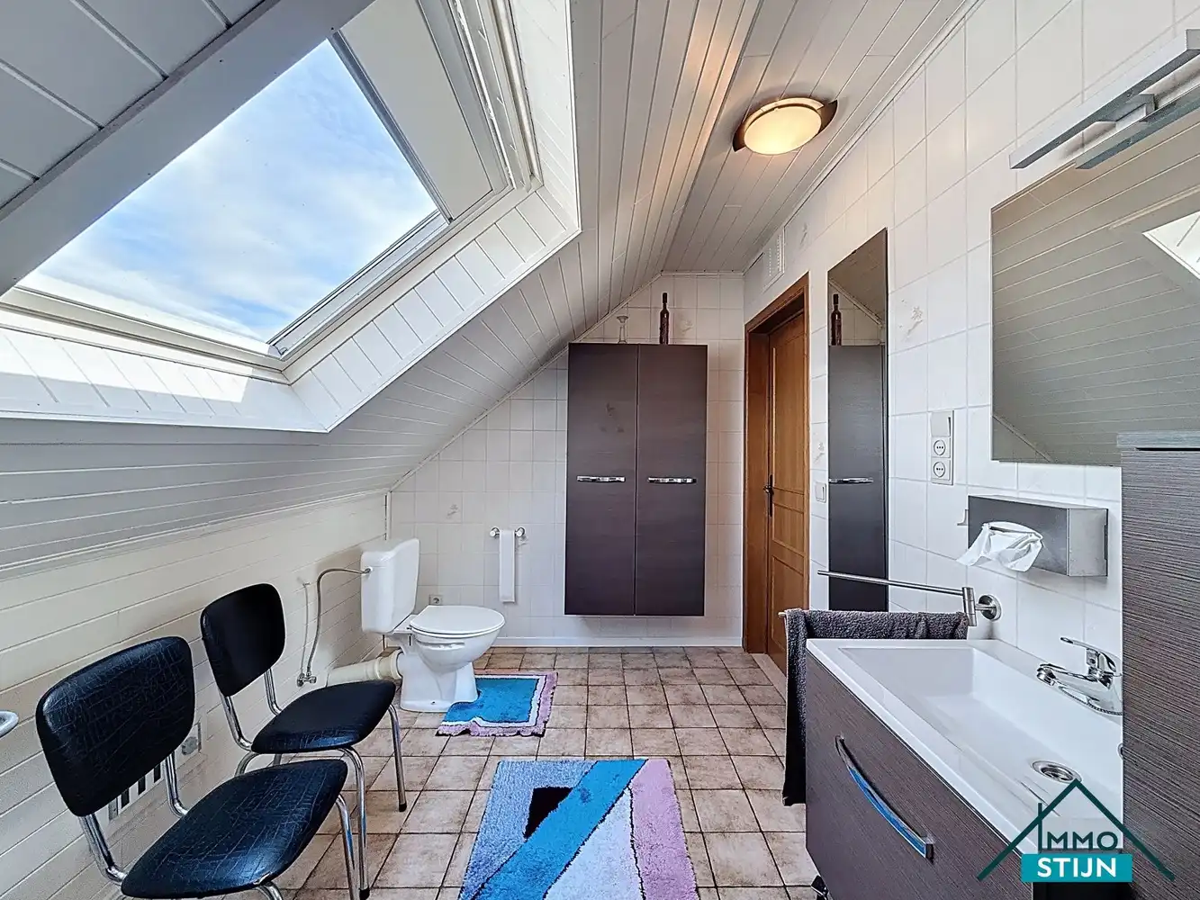 Landelijk gelegen woning met dubbele garage foto 19