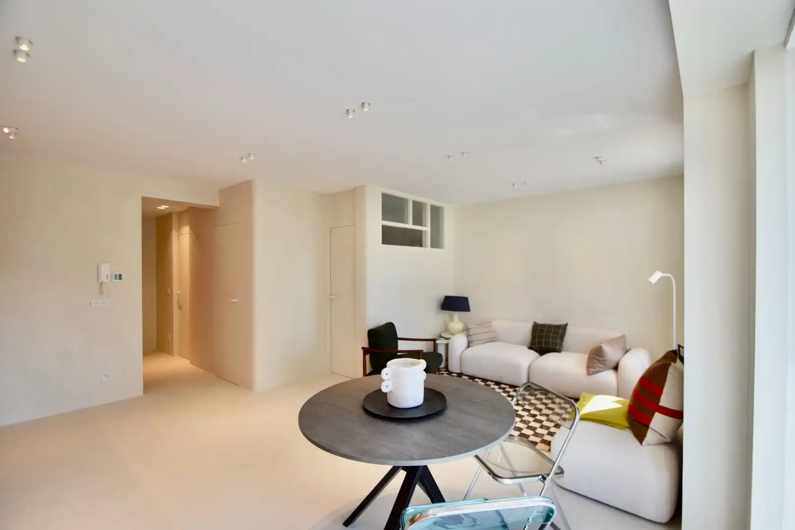 Gerenoveerd appartement genietend van lateraal zeezicht gelegen hartje Het Zoute foto 4