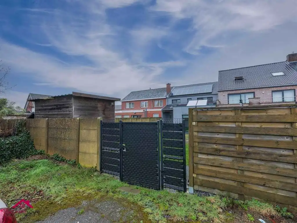 Instapklare gezinswoning met tuin foto 7