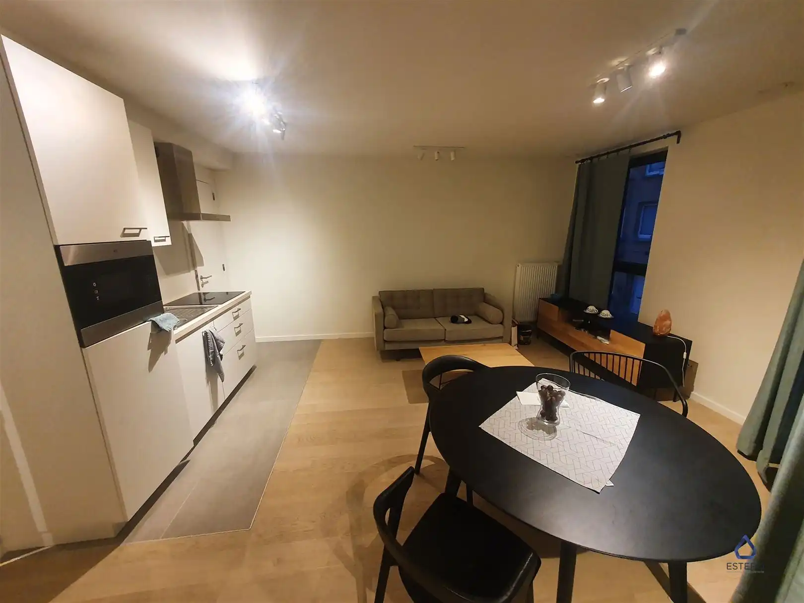 Moderne studio met terras en ondergrondse parking foto 4