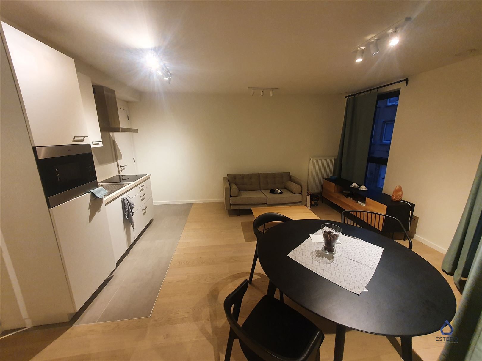 Moderne studio met terras en ondergrondse parking foto 4