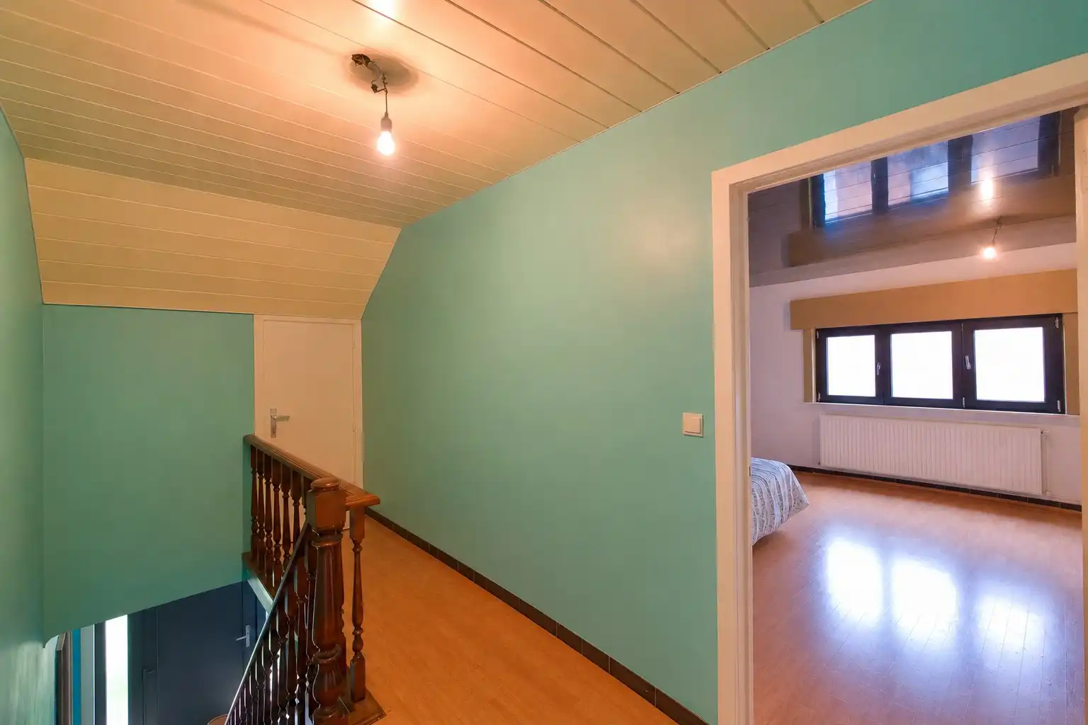Rustig gelegen woning met 4 slpks en garage op perceel van 585 m²! foto 12
