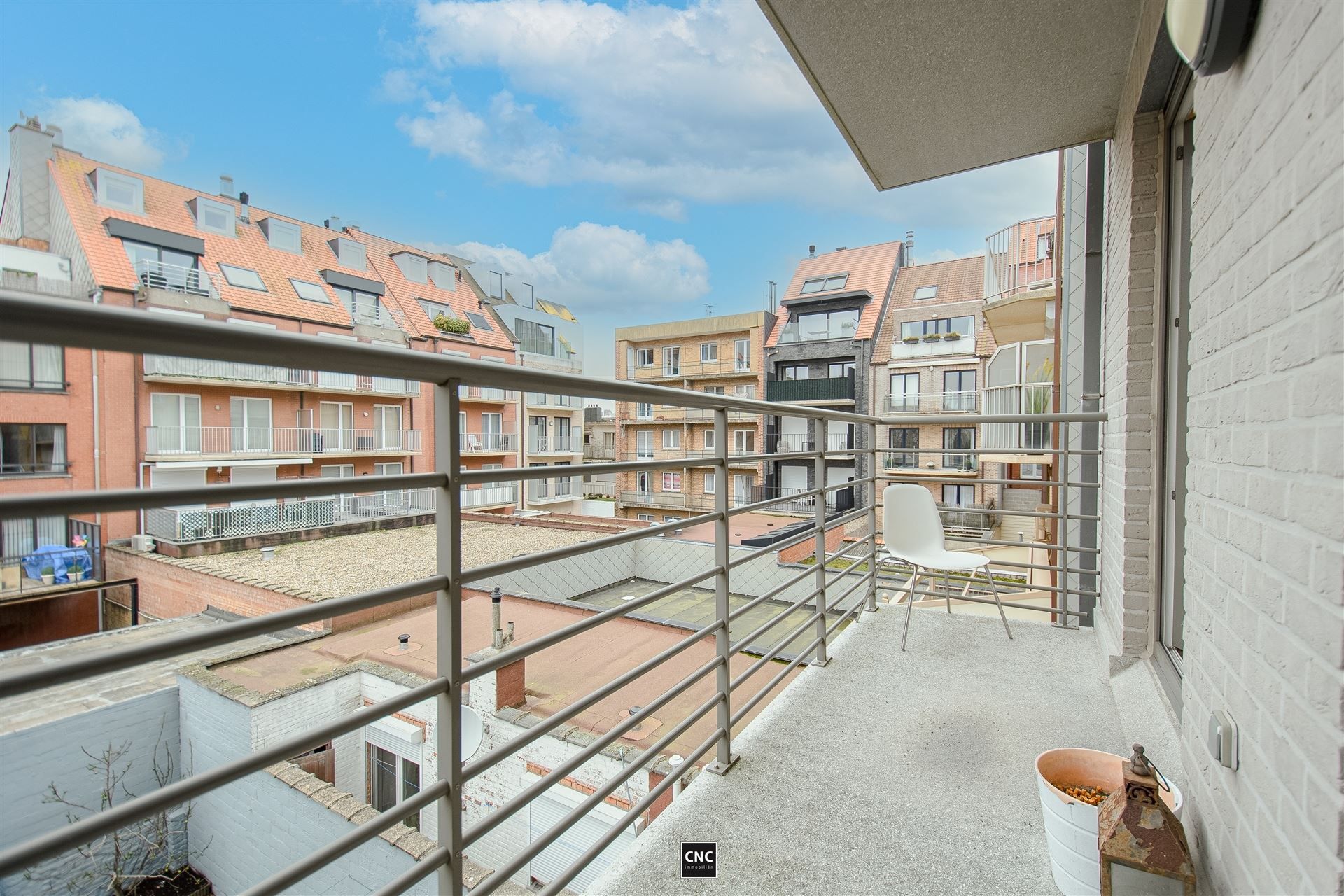 Charmant appartement in het hart van Knokke, een ideale plek voor wie comfort en locatie op prijs stelt.  foto 8