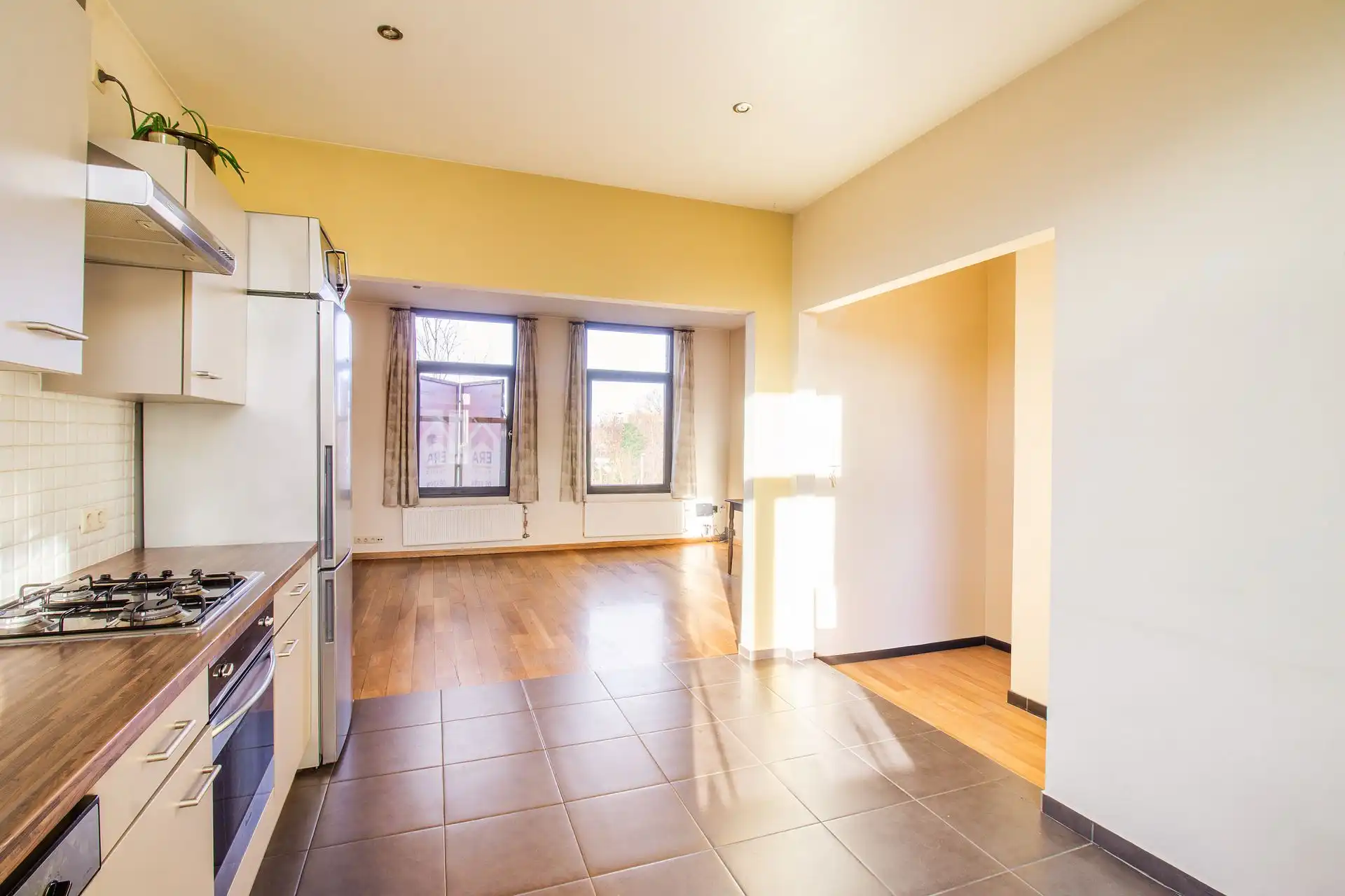 Gezellig appartement met charmante details in Antwerpen foto 4