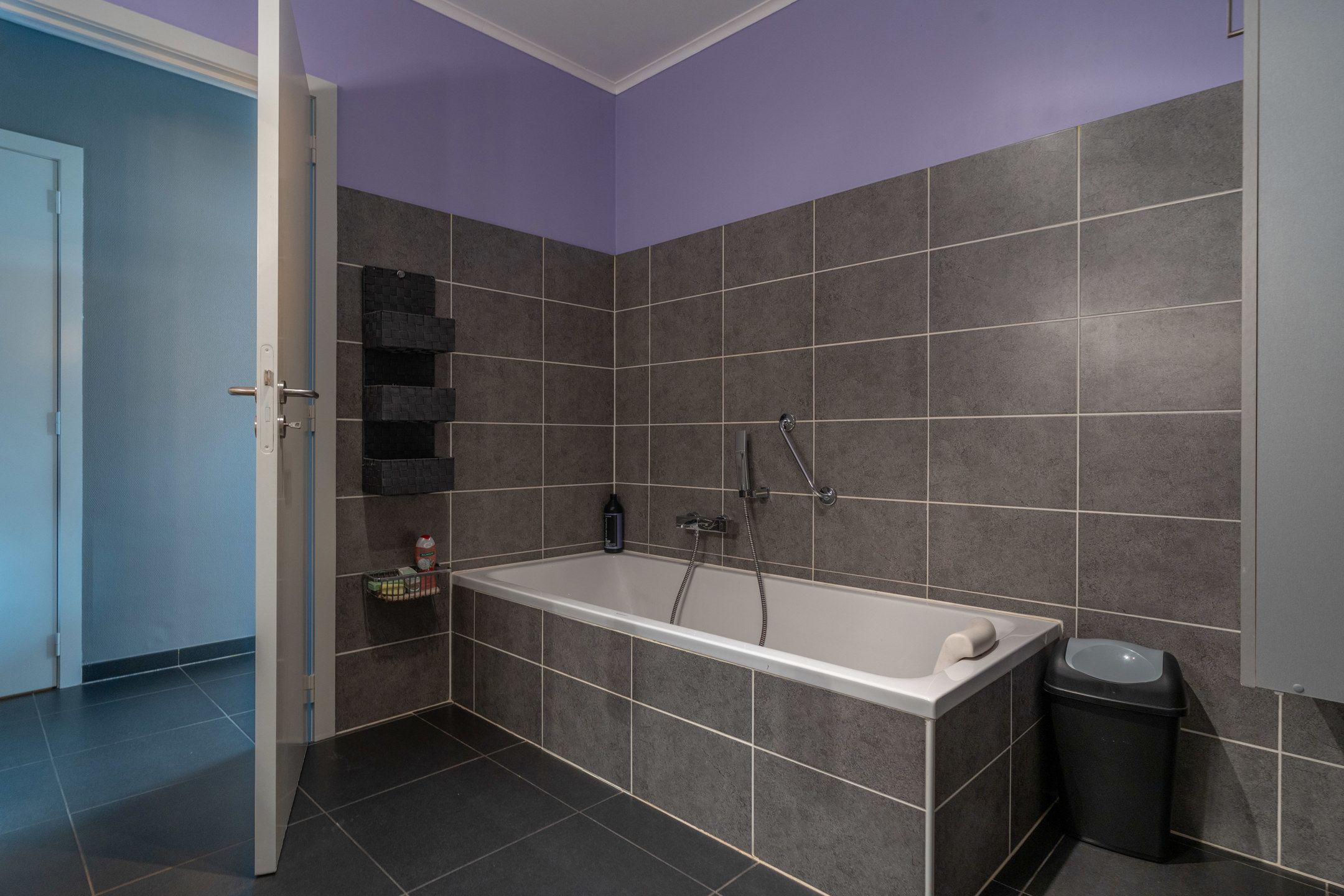 Instapklare woning met 3 grote slpks en garage foto 22