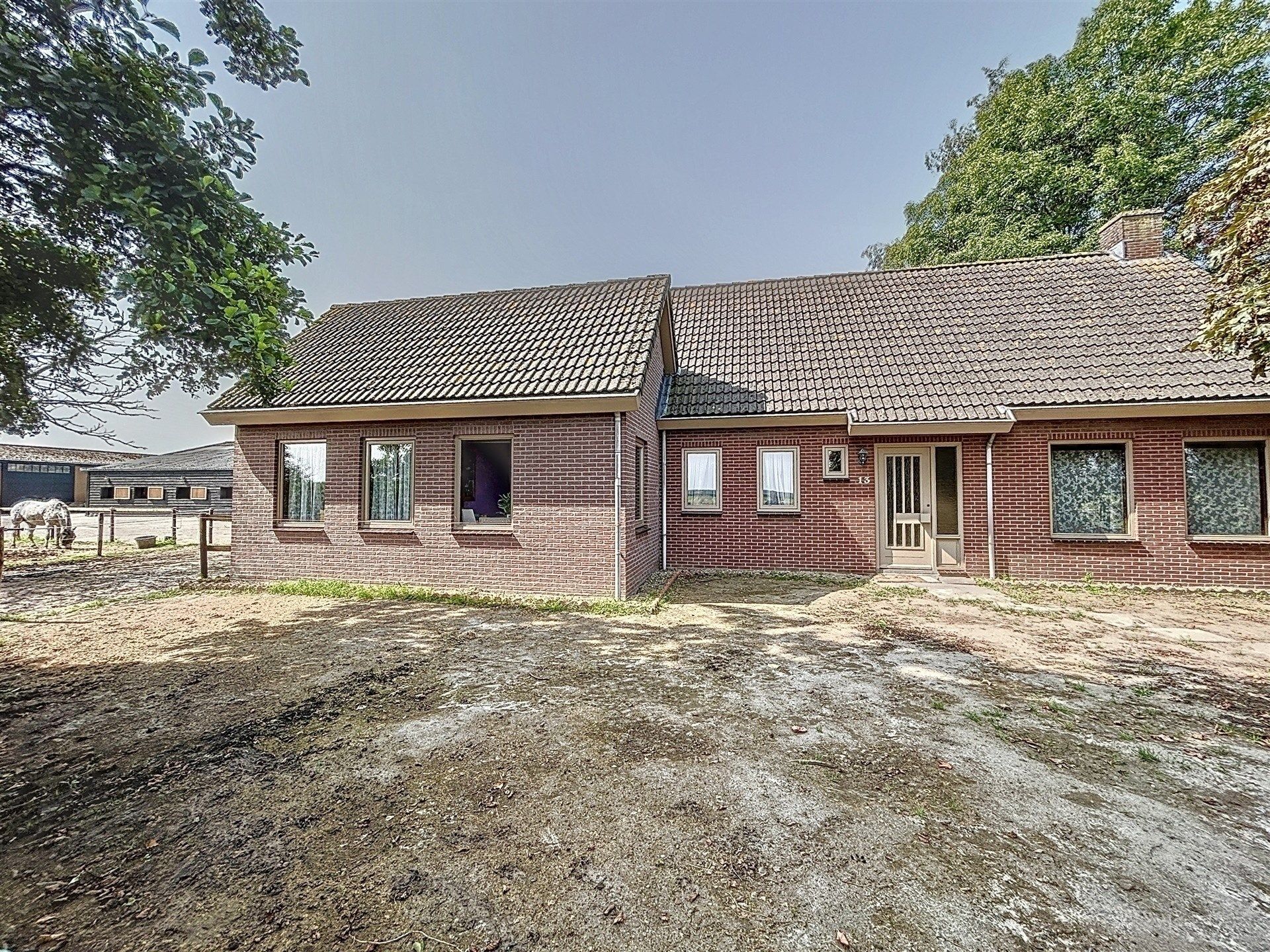 Paardenaccomodatie met woning op ca 1,8 ha foto 37