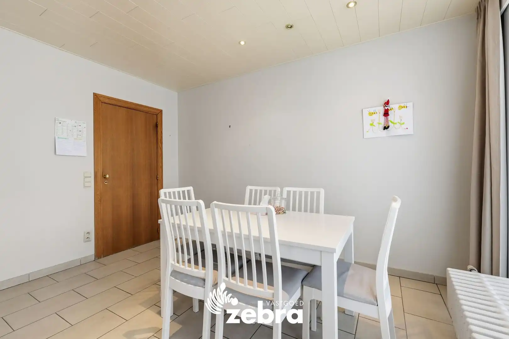 Halfopen bebouwing met praktijk- of kantoorruimte in centrum Tielt foto 9