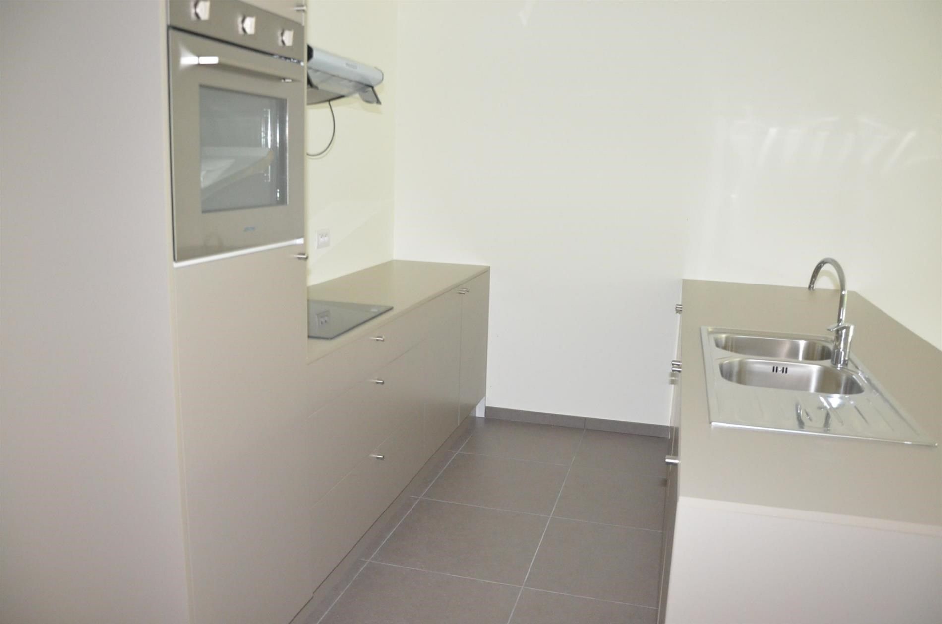 Recent appartement gelijkvloers. foto 9