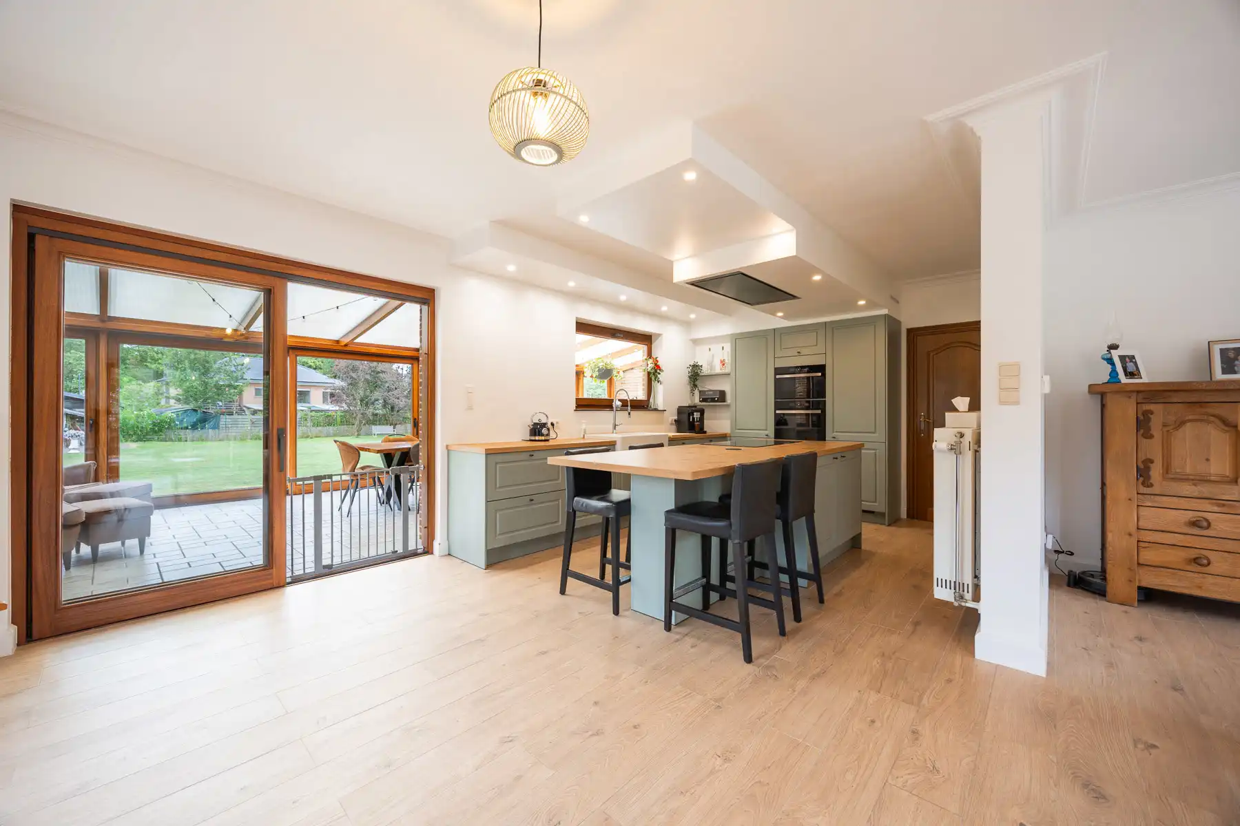 Karaktervolle kangoeroewoning met ruim perceel op toplocatie foto 7
