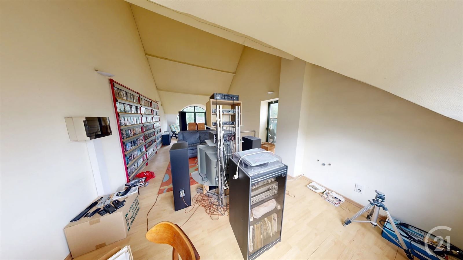 2 handelspanden + appartement +  stockageruimte en tuin foto 15