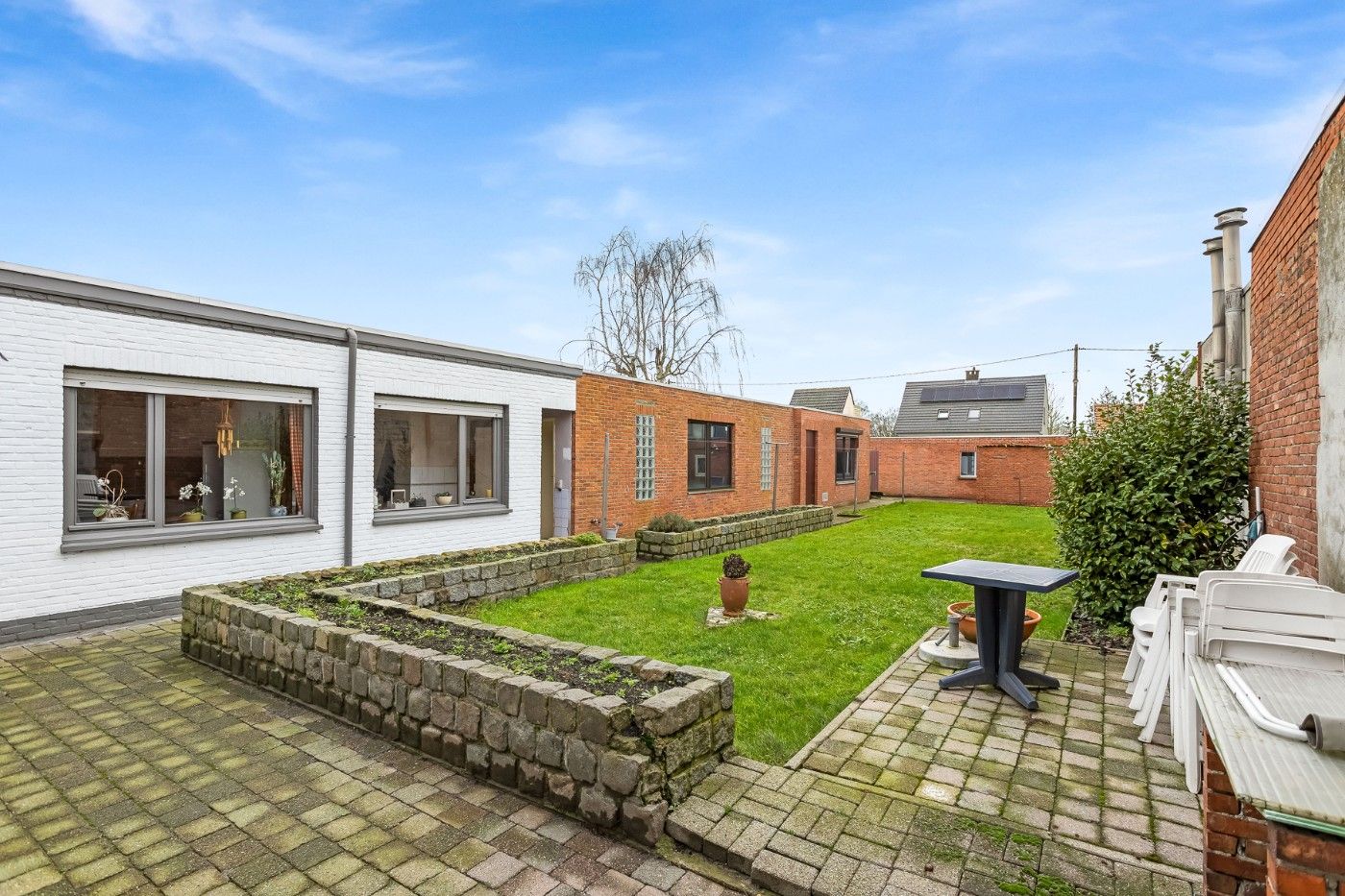 Rustig gelegen woning met 2 slpk., atelier, tuin en dubbele garagebox foto 27