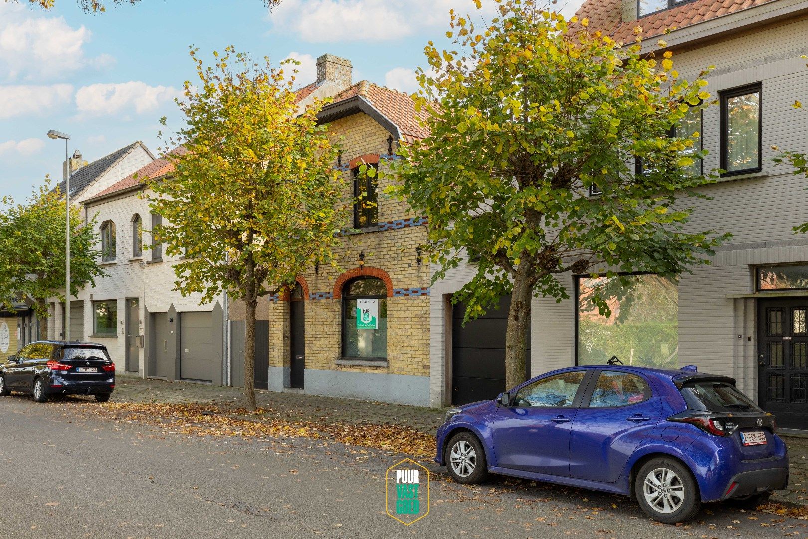 Karaktervolle half open woning met grote, zongerichte tuin, twee slaapkamers en berging in het hartje van Sint-Andries. foto 1