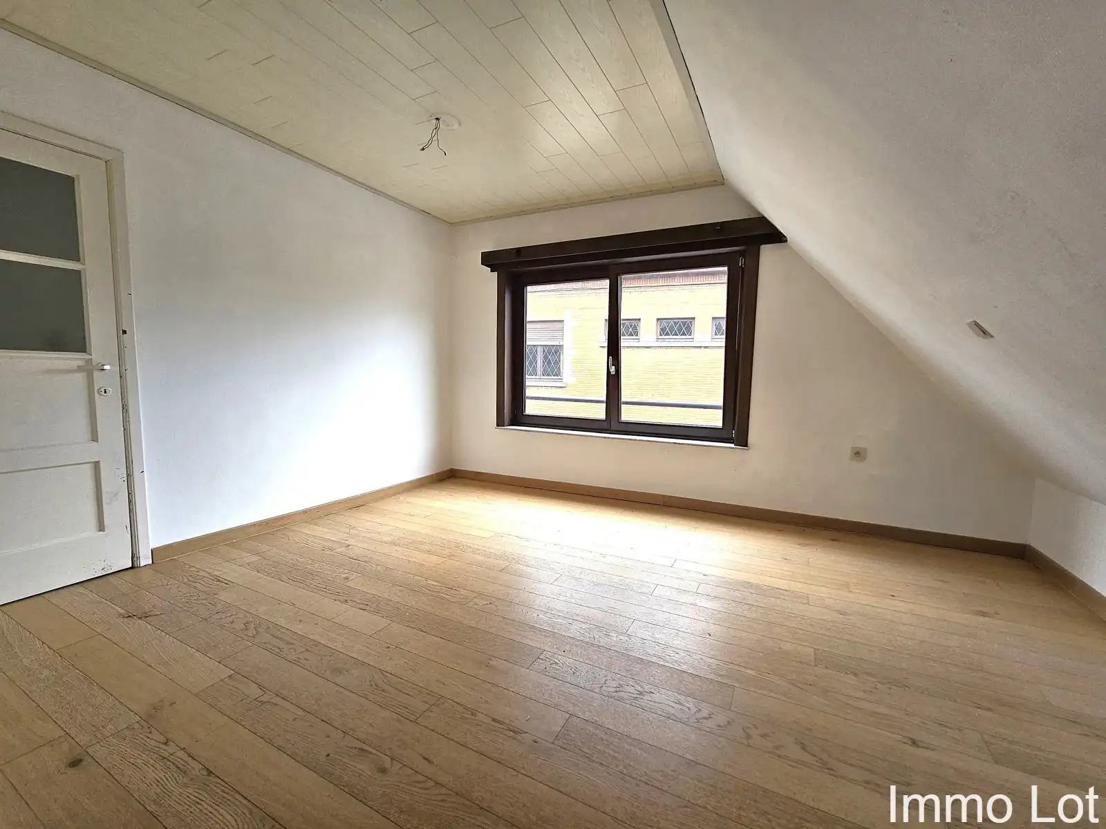 Woning met 2 slaapkamers in het centrum van Zele te huur foto 6