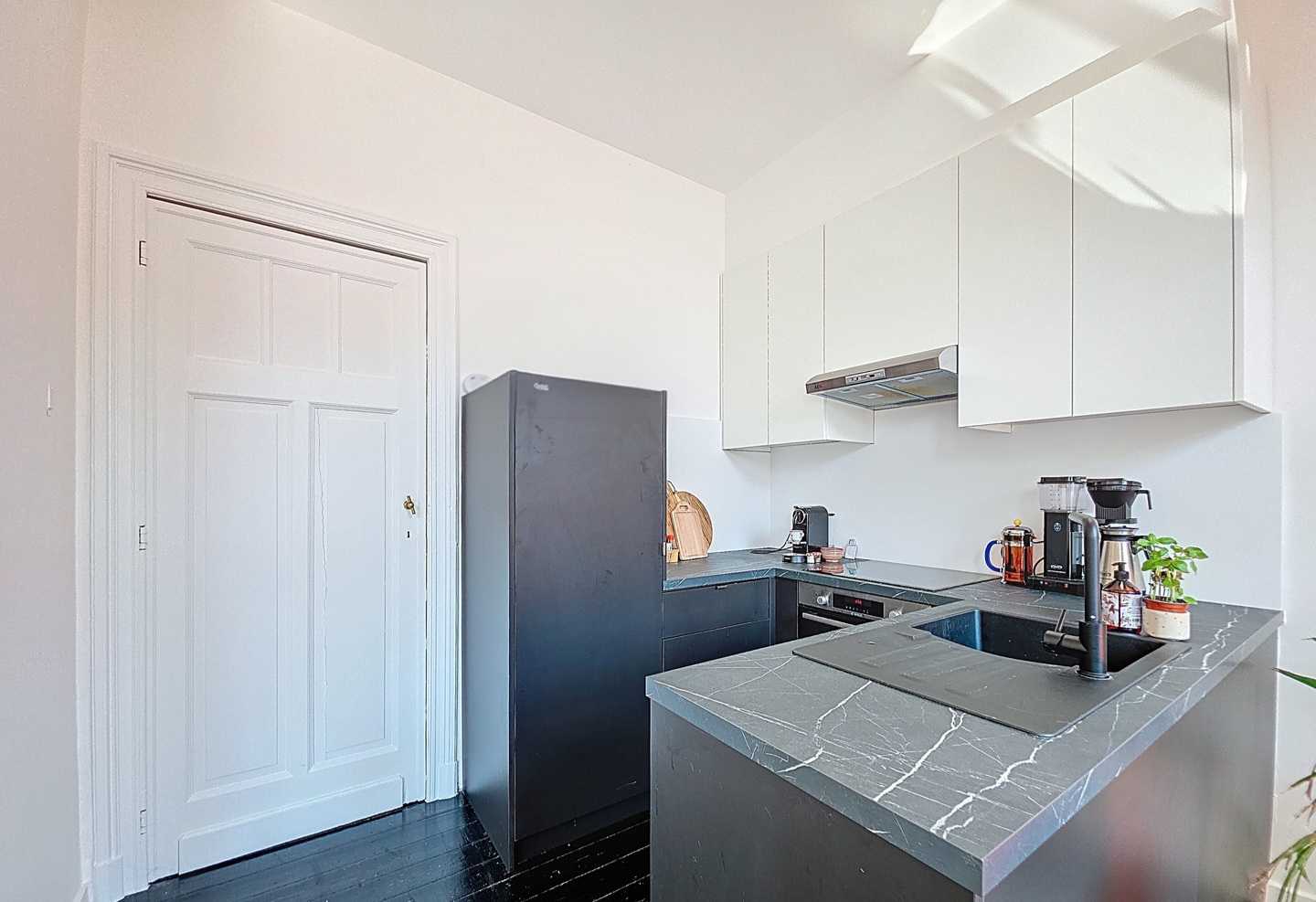 Instapklaar appartement met 2 slaapkamers te Nieuwpoort-Stad. foto 4