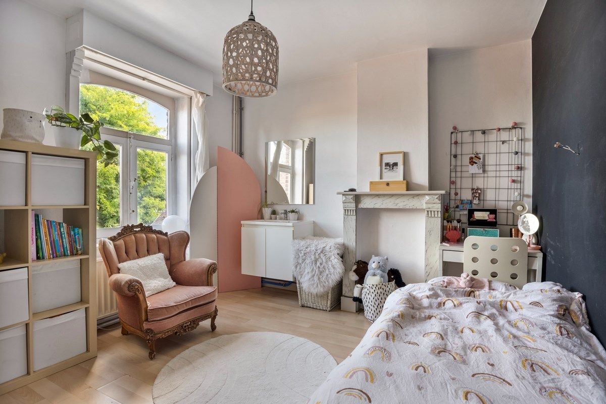 Authentieke rijwoning met 4 slaapkamers! foto 15