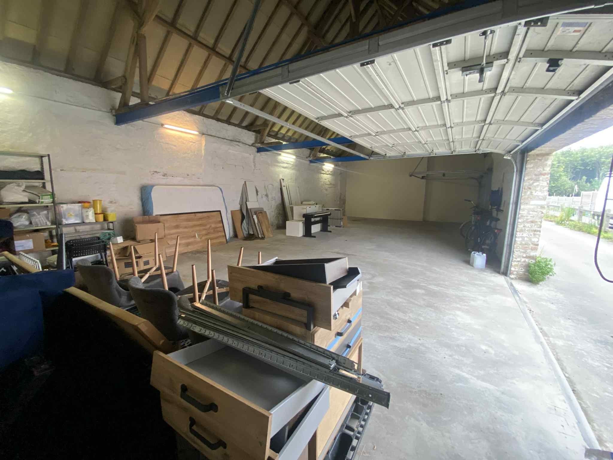 Opslagplaats /garage / magazijn foto 5