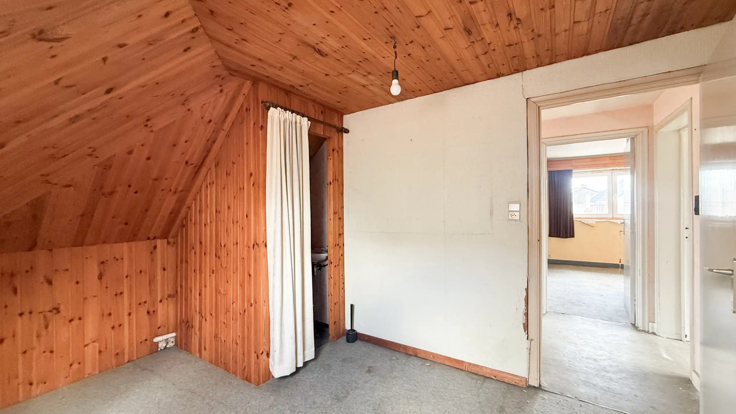 Open bebouwing met 4 slaapkamers op toplocatie! foto 27