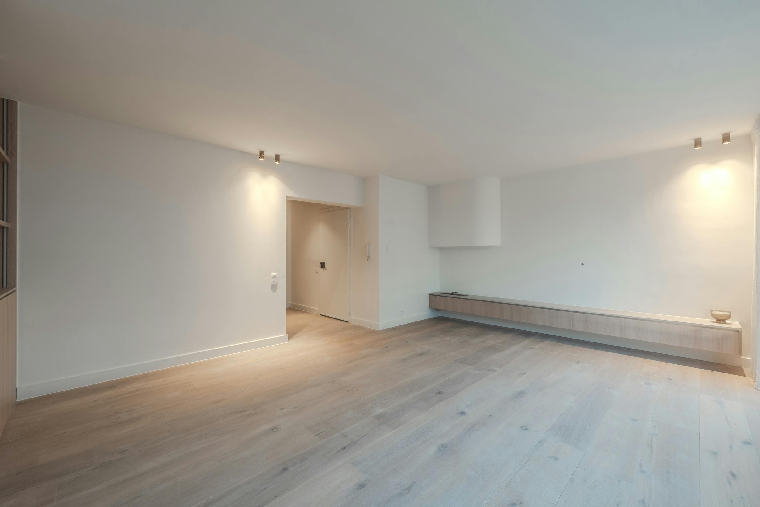 Ruim appartement met twee slaapkamers op topligging foto 10