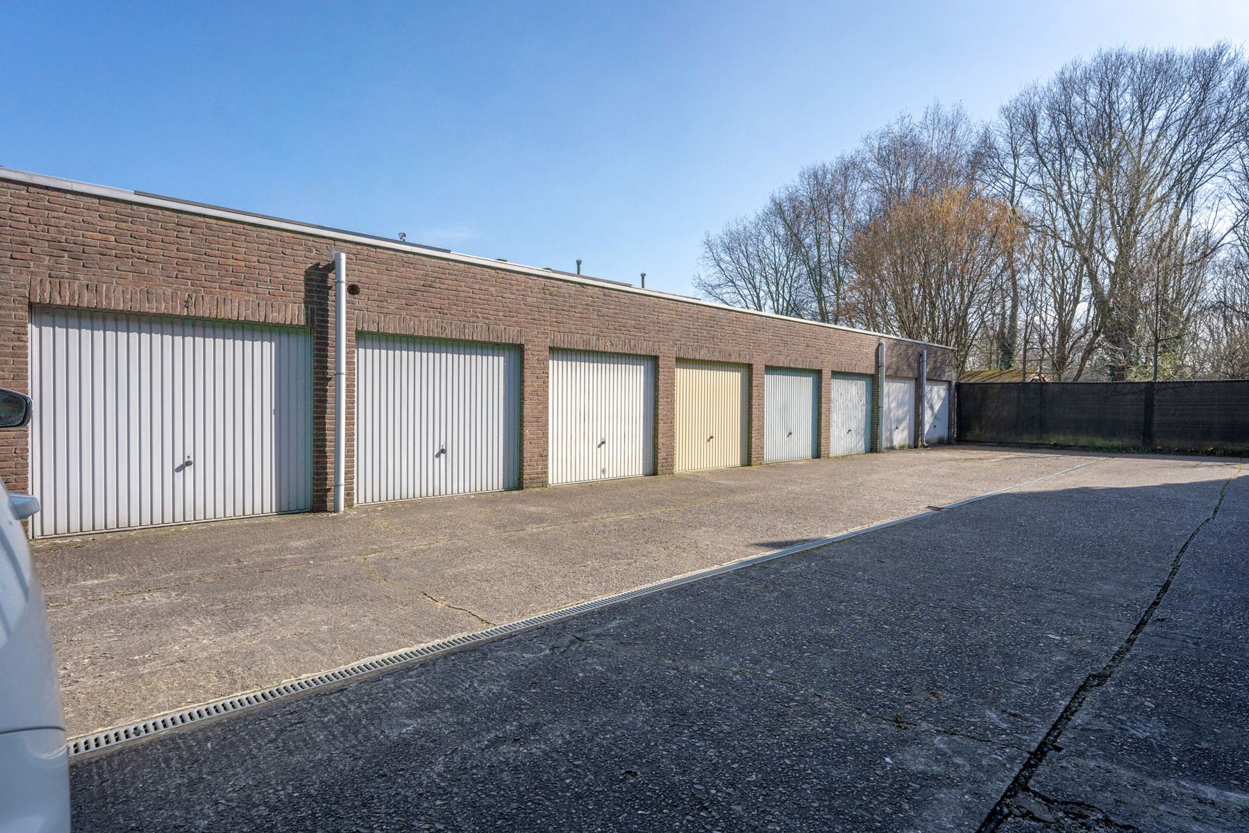 Verzorgd appartement op de gelijkvloerse verdieping met garagebox! foto 9