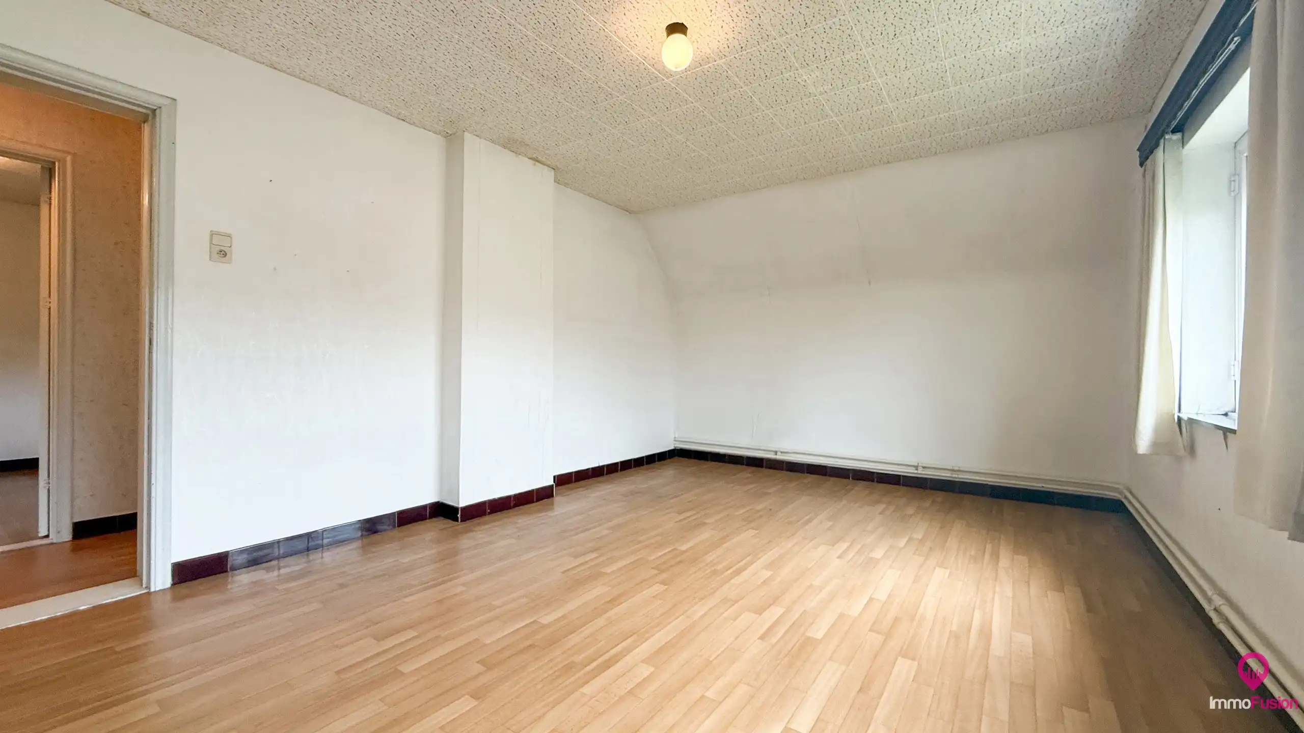 Open bebouwing met 3 slpks op ruim perceel nabij bos! foto 13