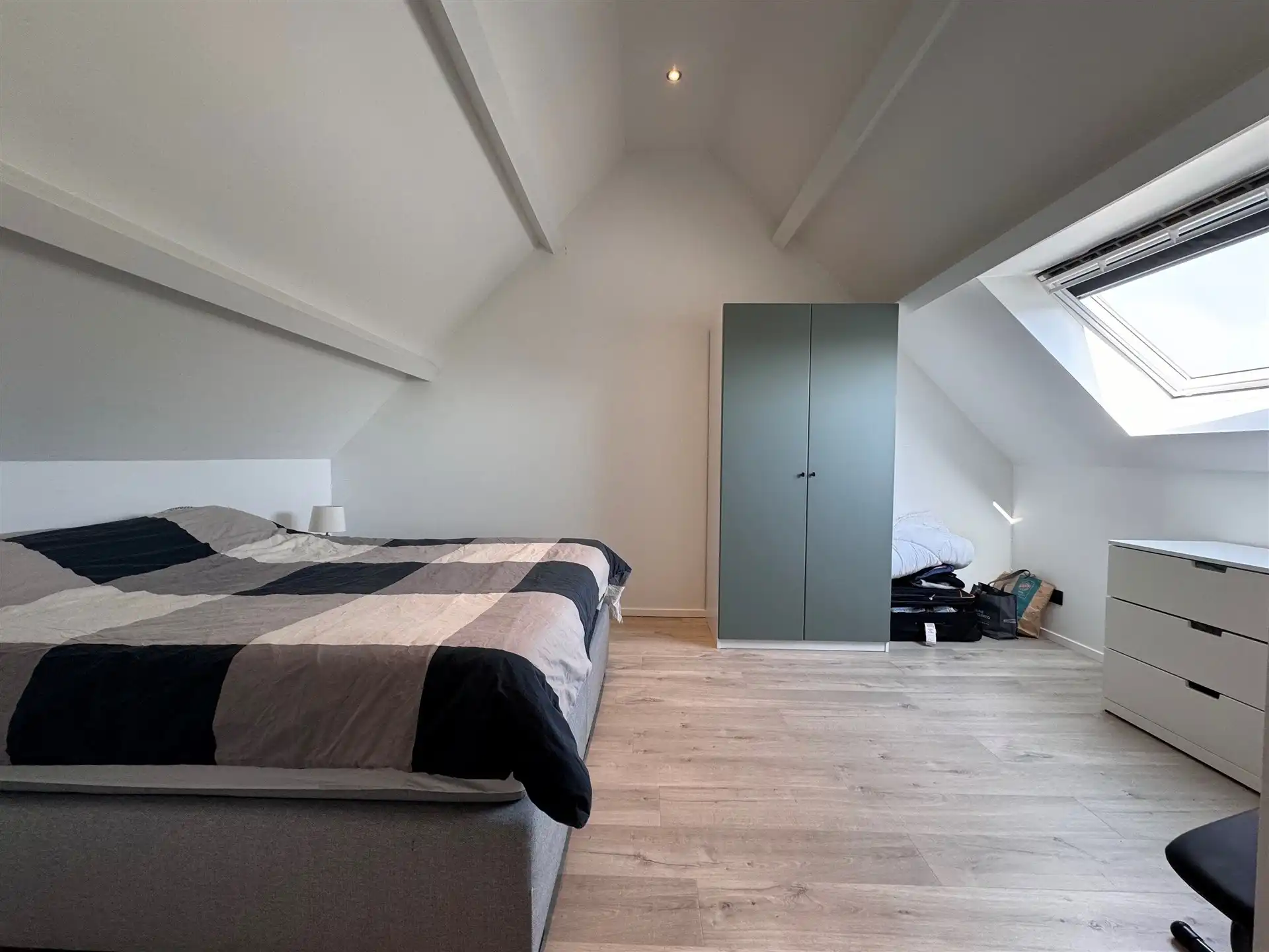 Moderne energiezuinige 3 slaapkamer woning met tuin en staanplaats. foto 20