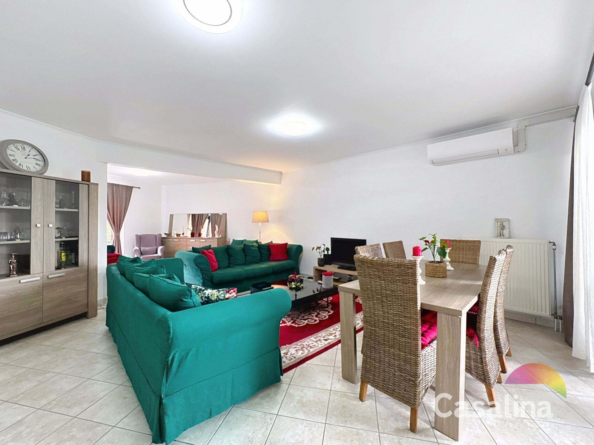 Appartement van 122m² met 2 terrassen, kelder en garagebox foto {{pictureIndex}}