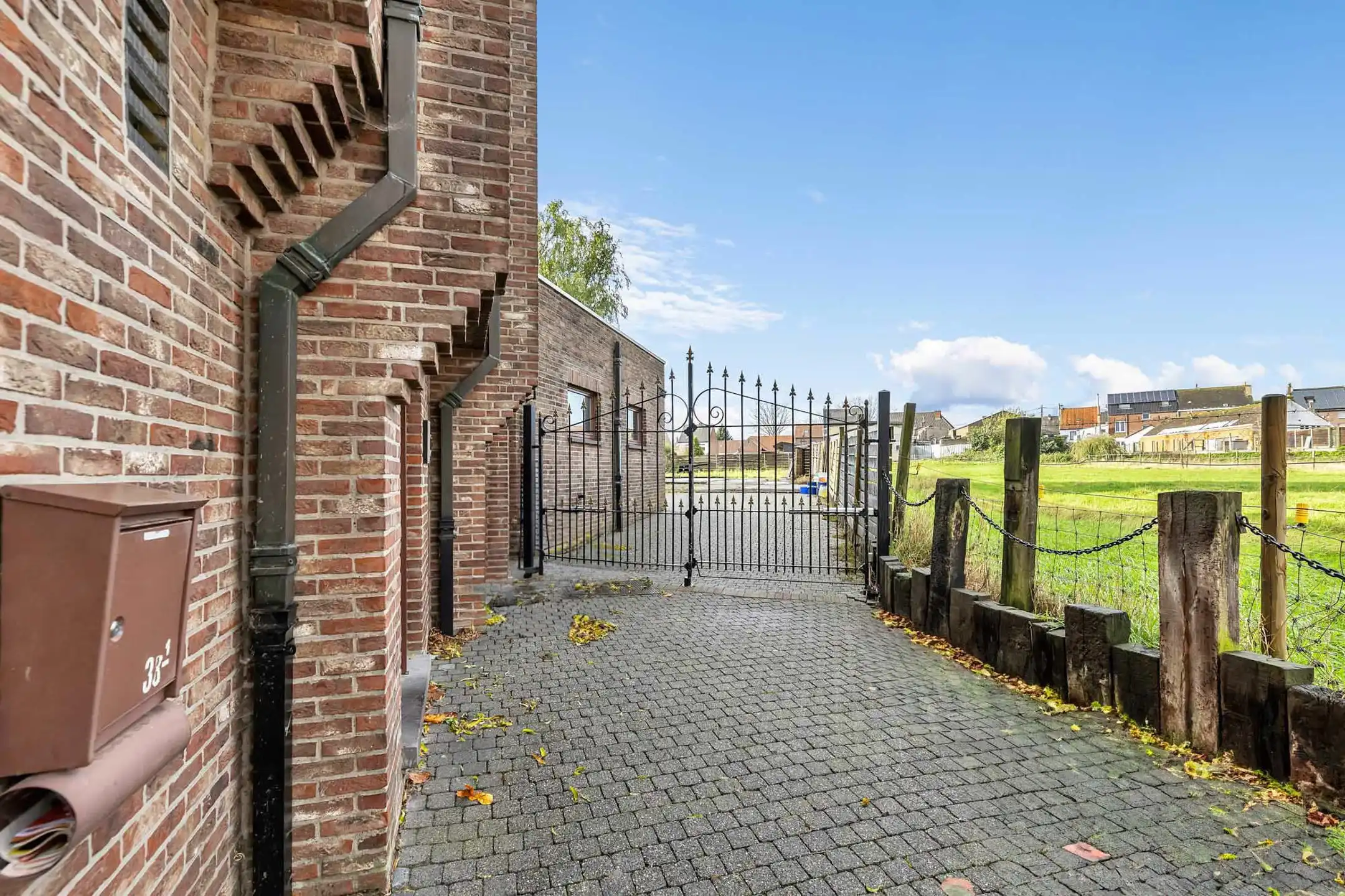 Ruime woonst met dubbele garage en veel mogelijkheden foto 22