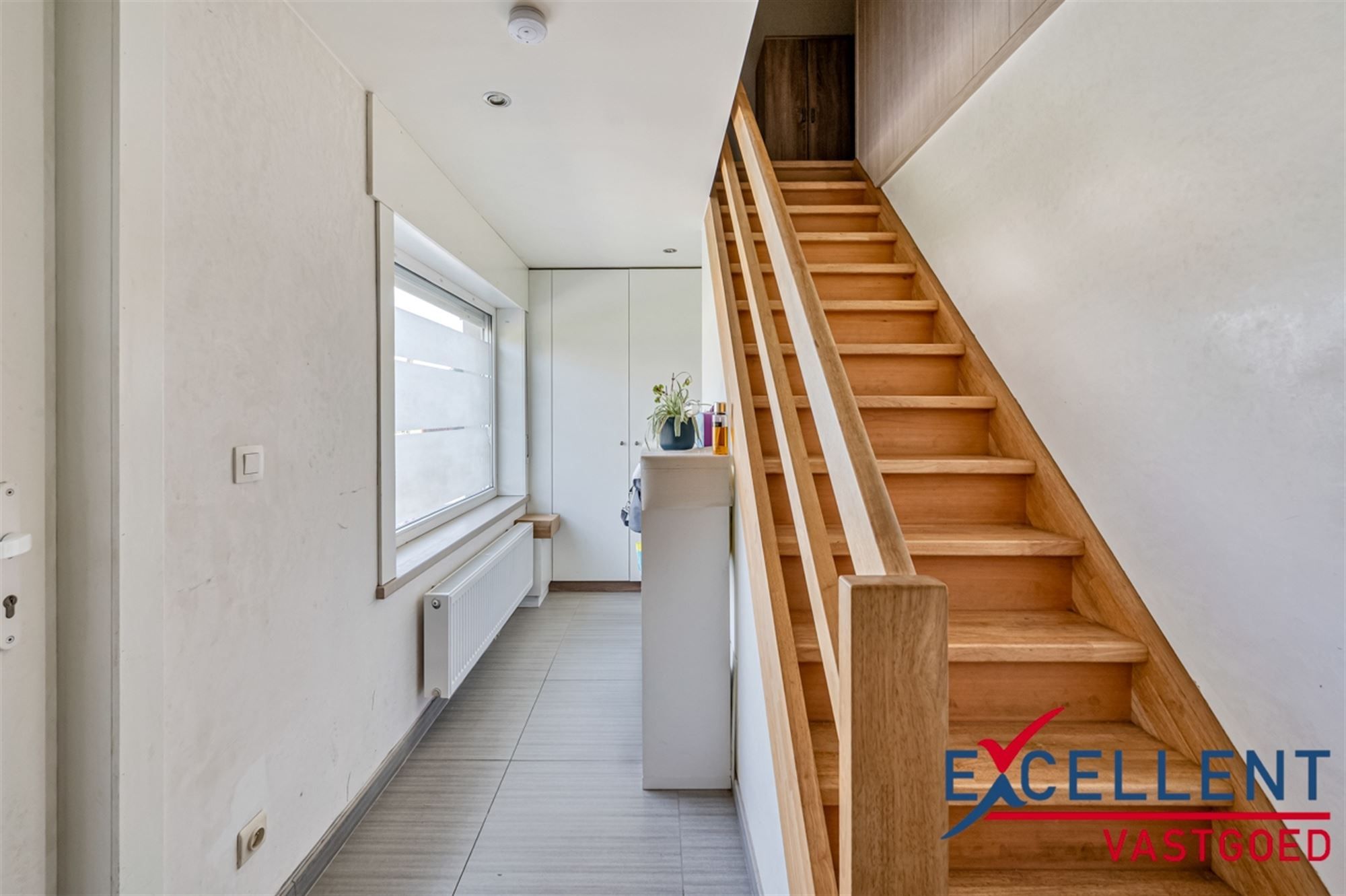 Instapklare ruime woning te brakel foto 2