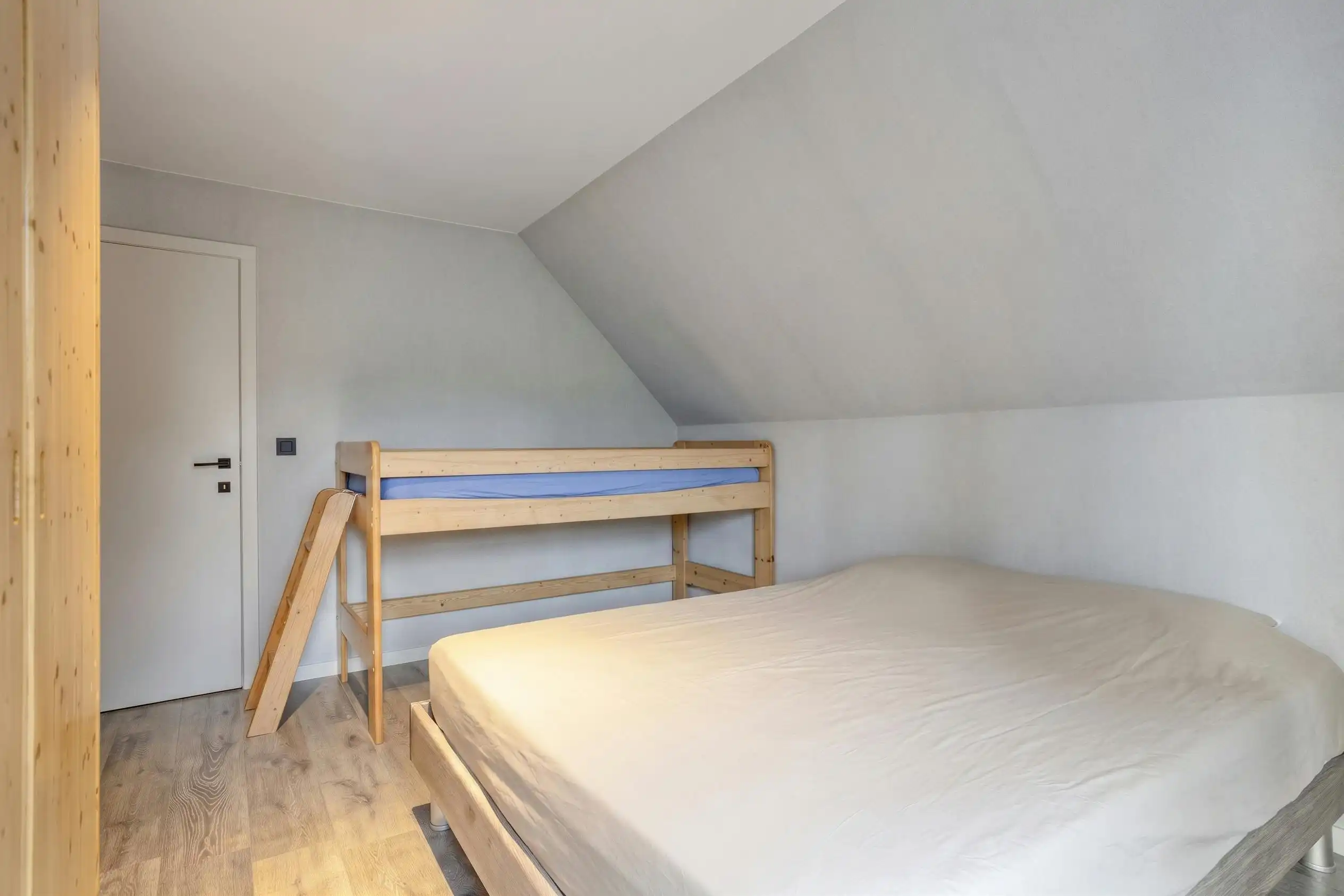 Exclusieve villa met 4 slaapkamers en zwembad te Koksijde foto 17