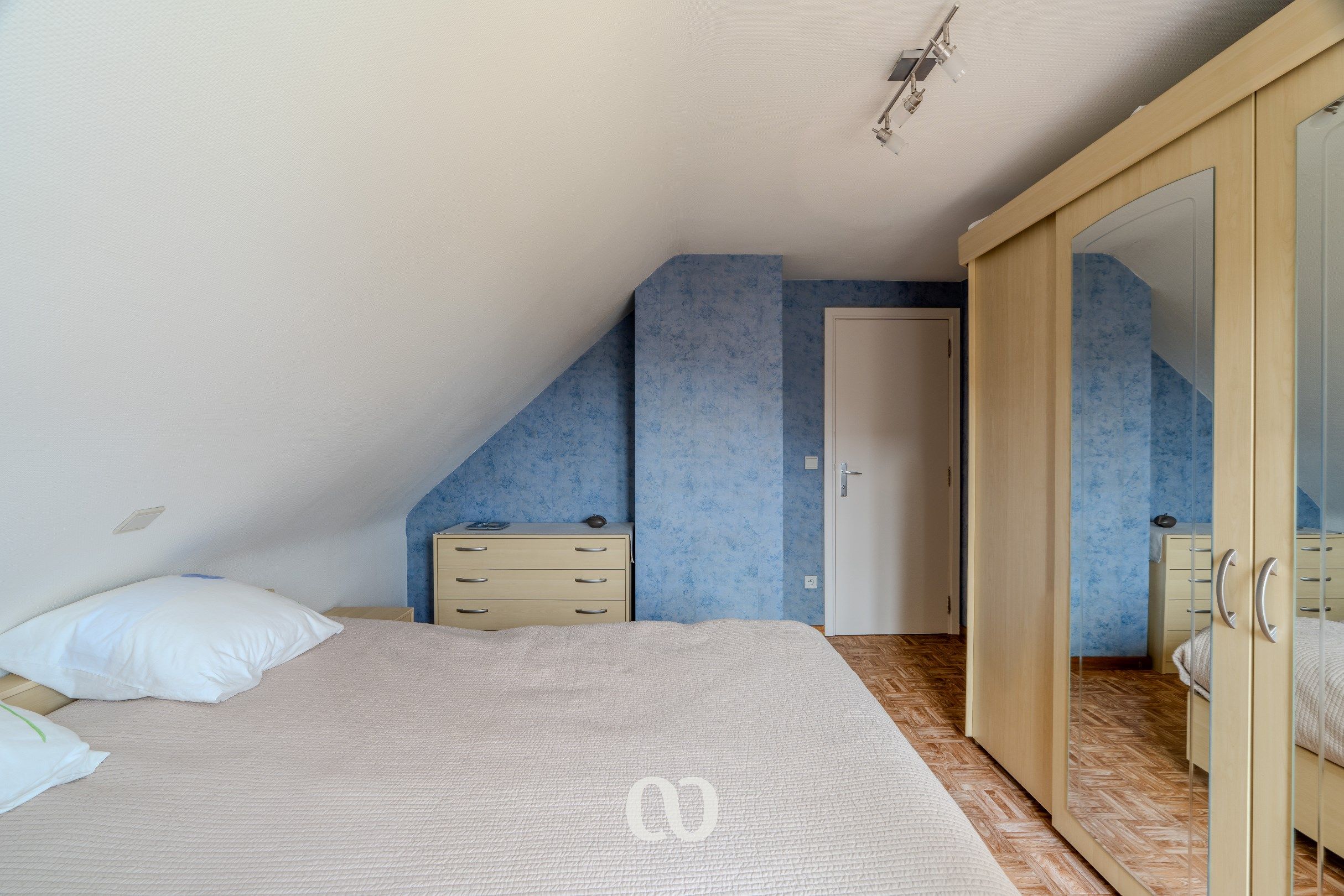 Instapklare woning met prachtige tuin en 4 slaapkamers foto 12