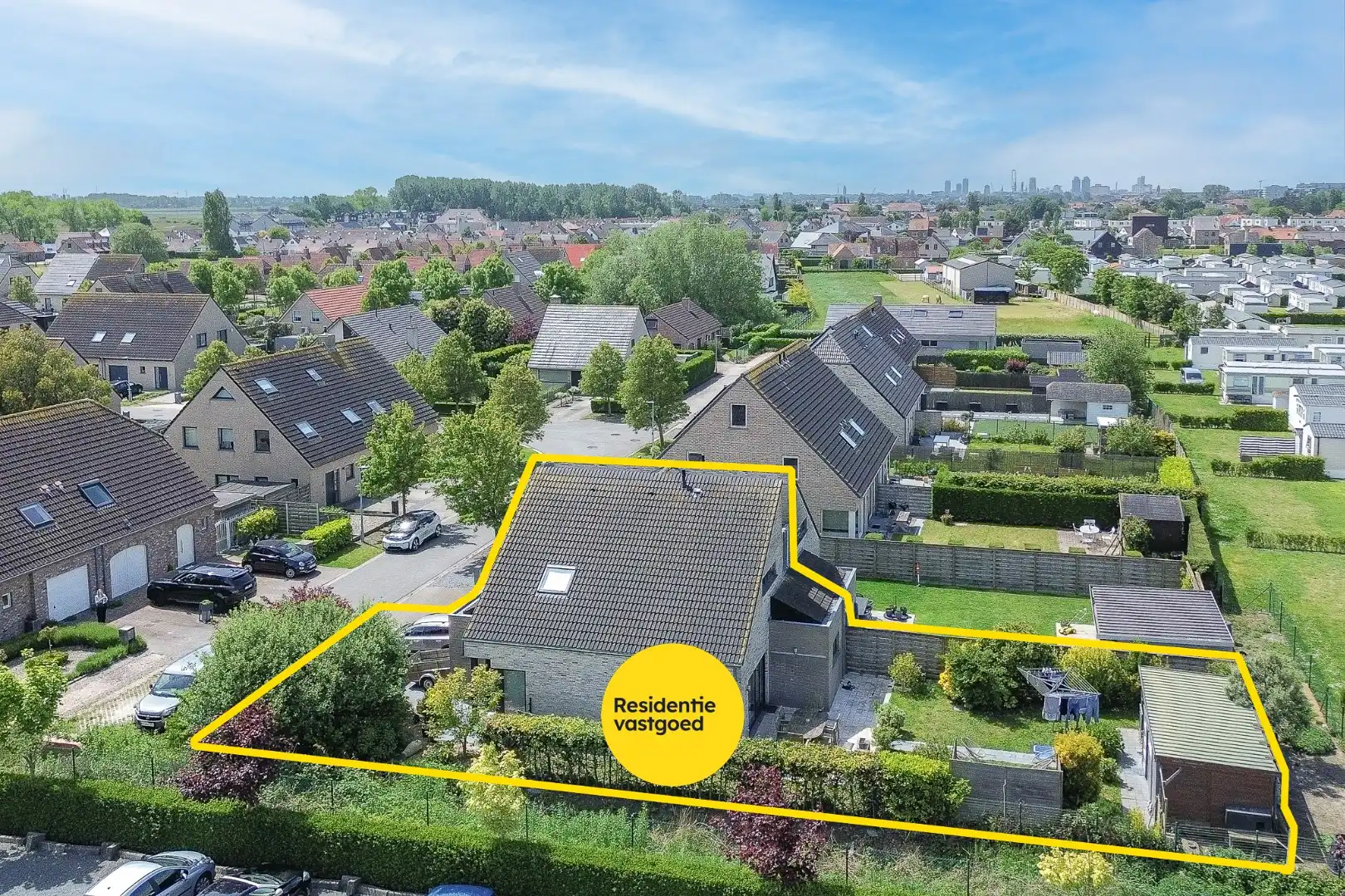 Instapklare halfopen woning met 3 slaapkamers en zonnige tuin in Vosseslag, vlakbij bos en duinen foto 9