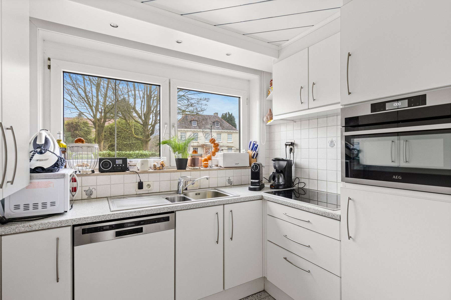 Charmante Woning met Prachtige Tuin in Sint-Martens-Latem foto 9