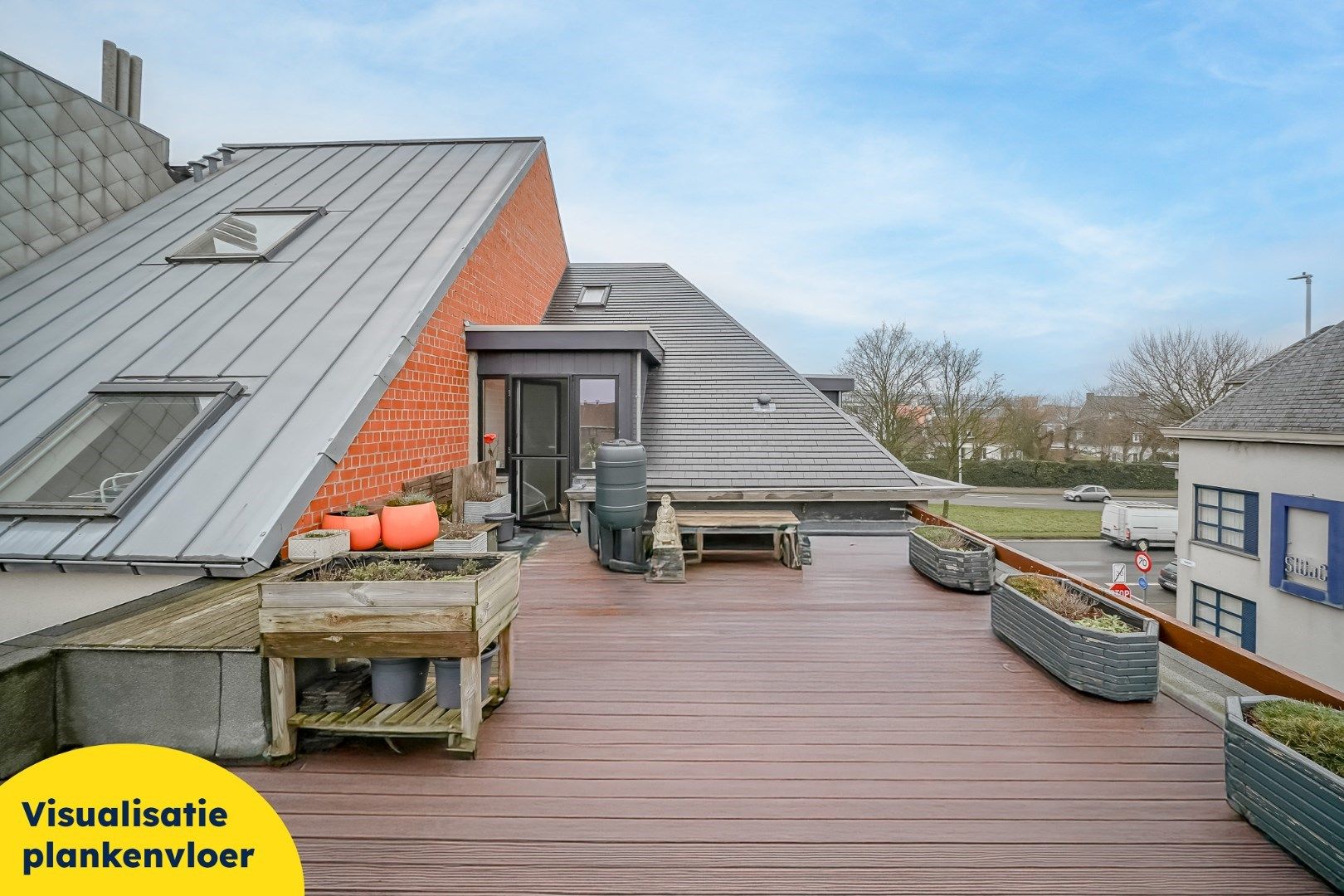 Instapklare hoekwoning met 4 slaapkamers en 4 garages foto 21