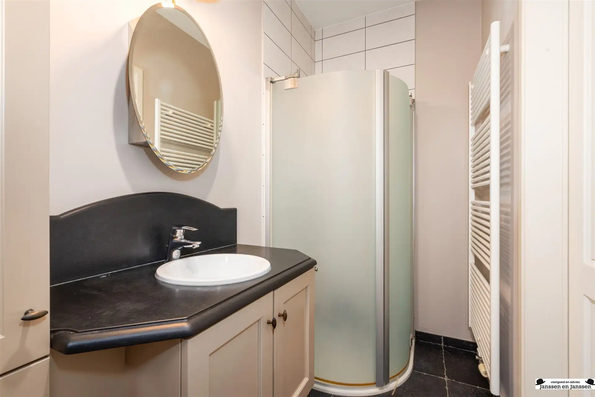 Exclusieve villa op een perceel van ca. 2000 m² in Loenhout foto 14