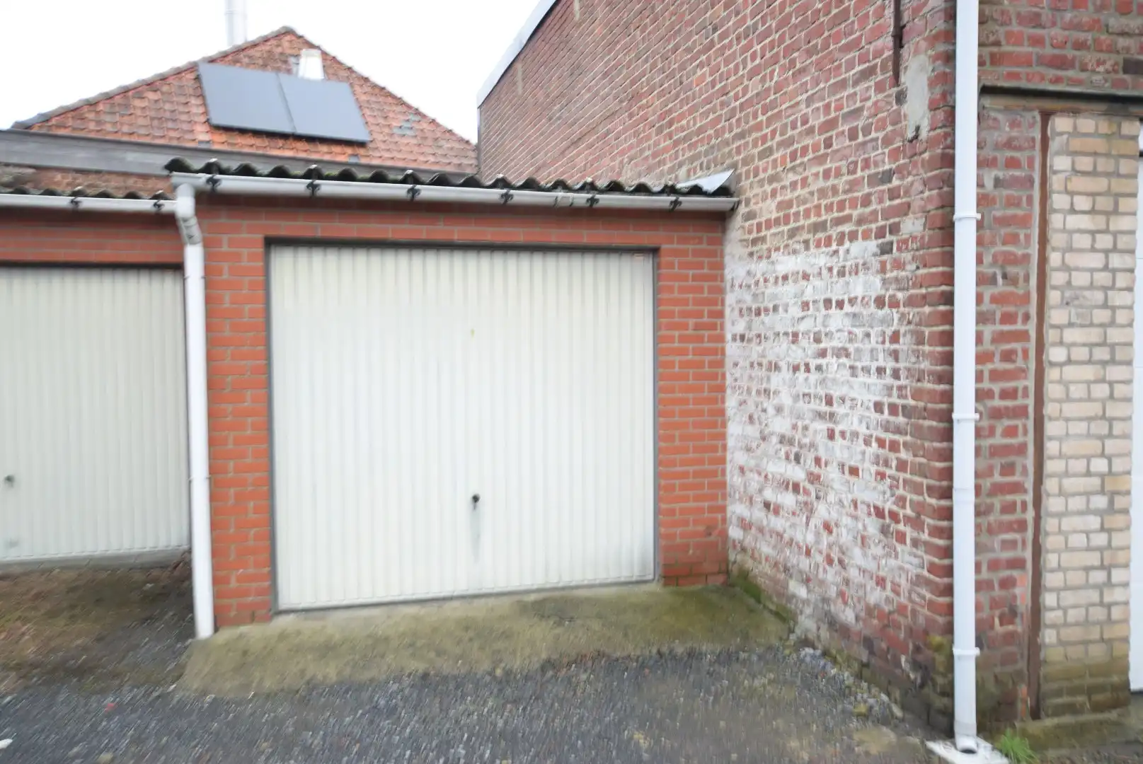 Verzorgde rijwoning in het centrum van Roeselare foto 22