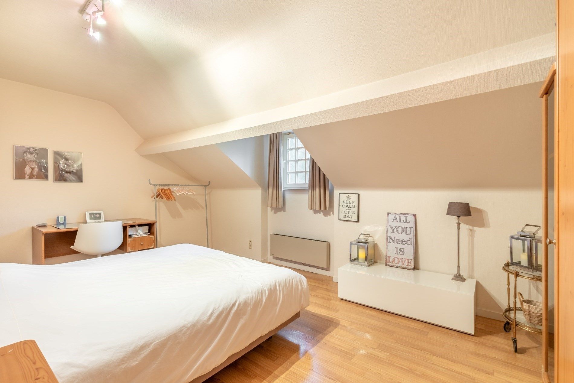Knappe villa op residentiele toplocatie! foto 10