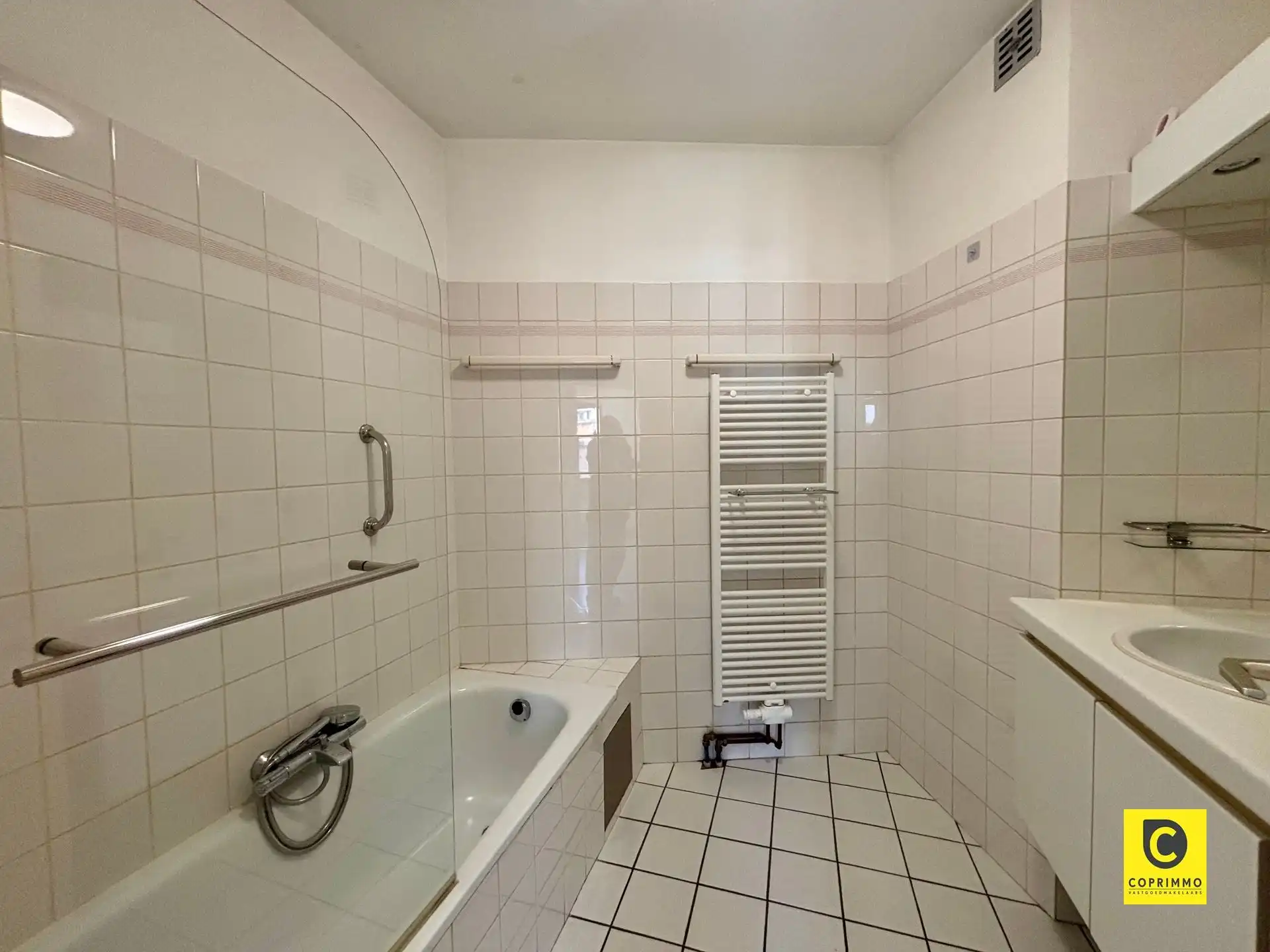 Lichtrijk 2 slk hoekappartement op centrale locatie foto 7