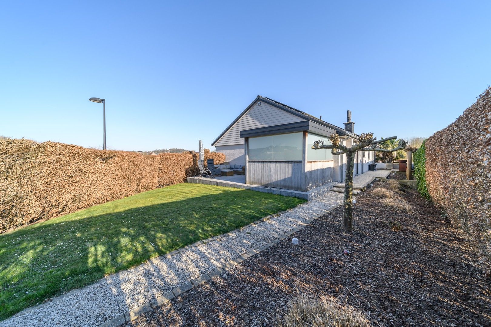 Kwalitatieve afgewerkte villa te Geraardsbergen foto 21