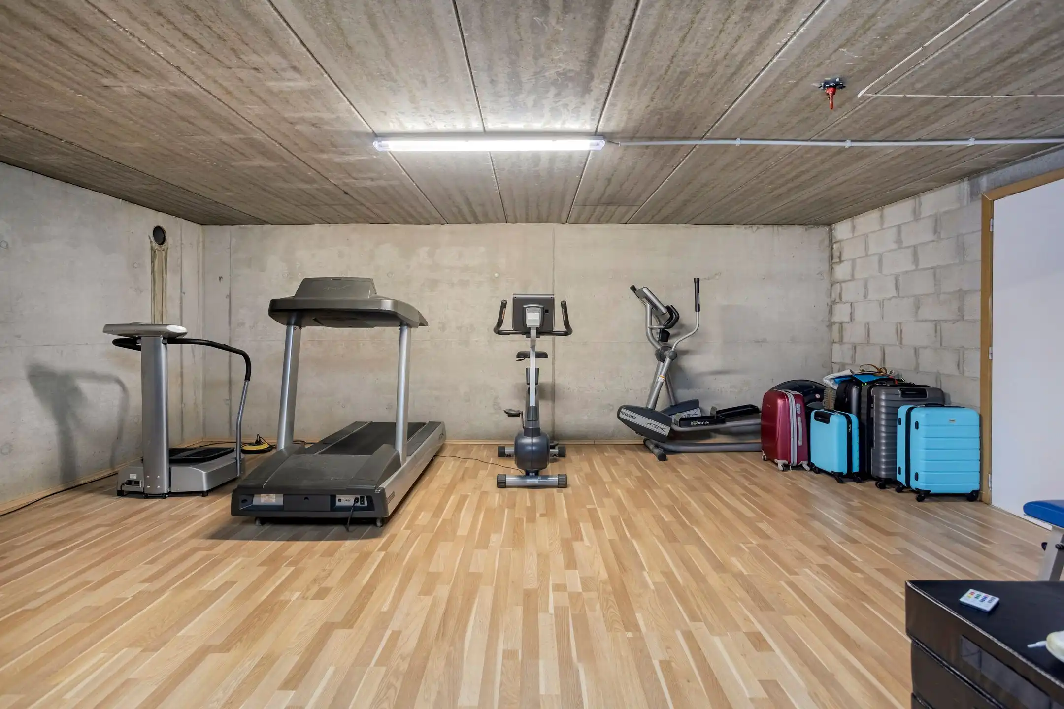 Moderne, stijlvolle villa met private praktijkruimte foto 22