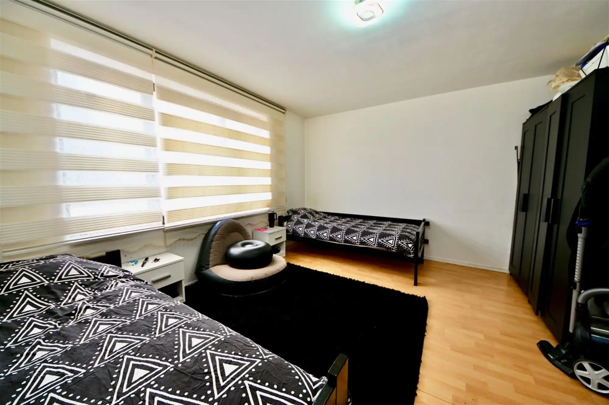 Instapklaar appartement met 3 slaapkamers en garage. foto 10