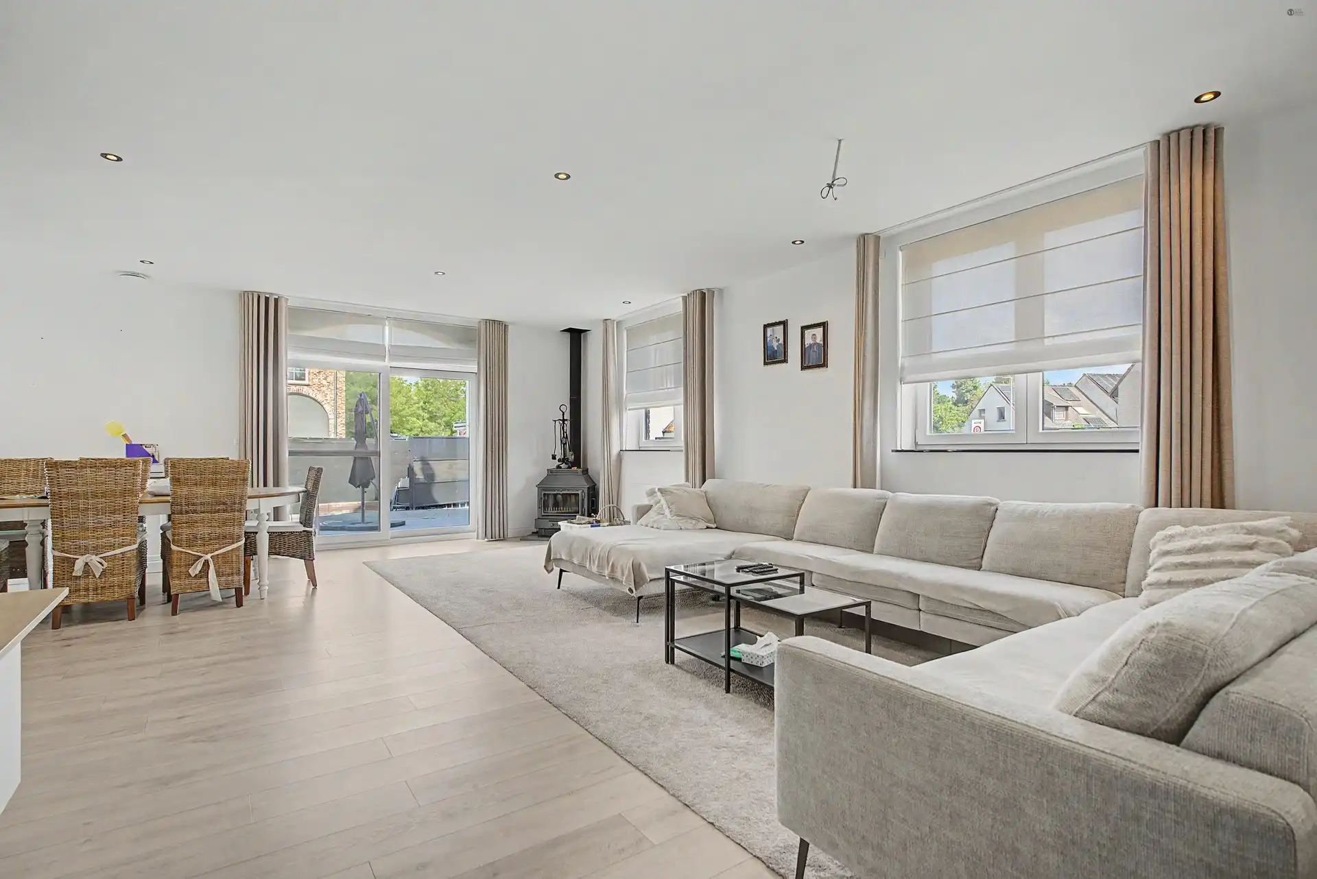 Recente Halfopen nieuwbouwwoning met 3 slaapkamers foto 8