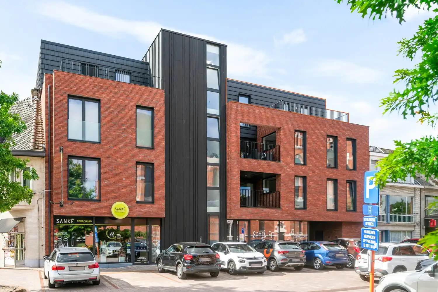 Penthouse met 2 slpkrs en 2 terrassen foto {{pictureIndex}}